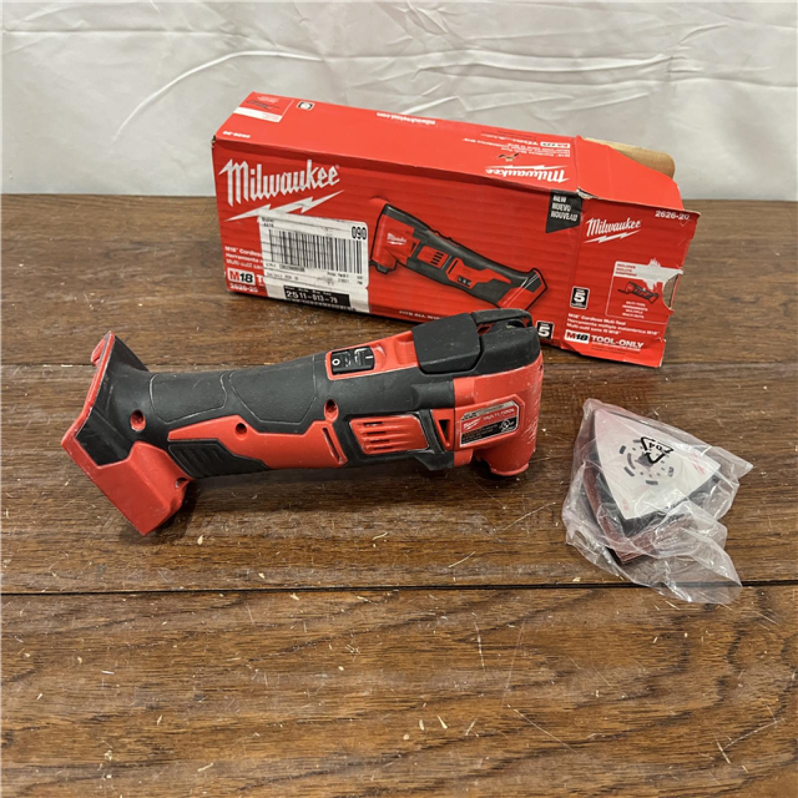 AS-IS Milwaukee 2626-20 M18 Lithium-Ion Cordless Multi-Tool (Tool Only)