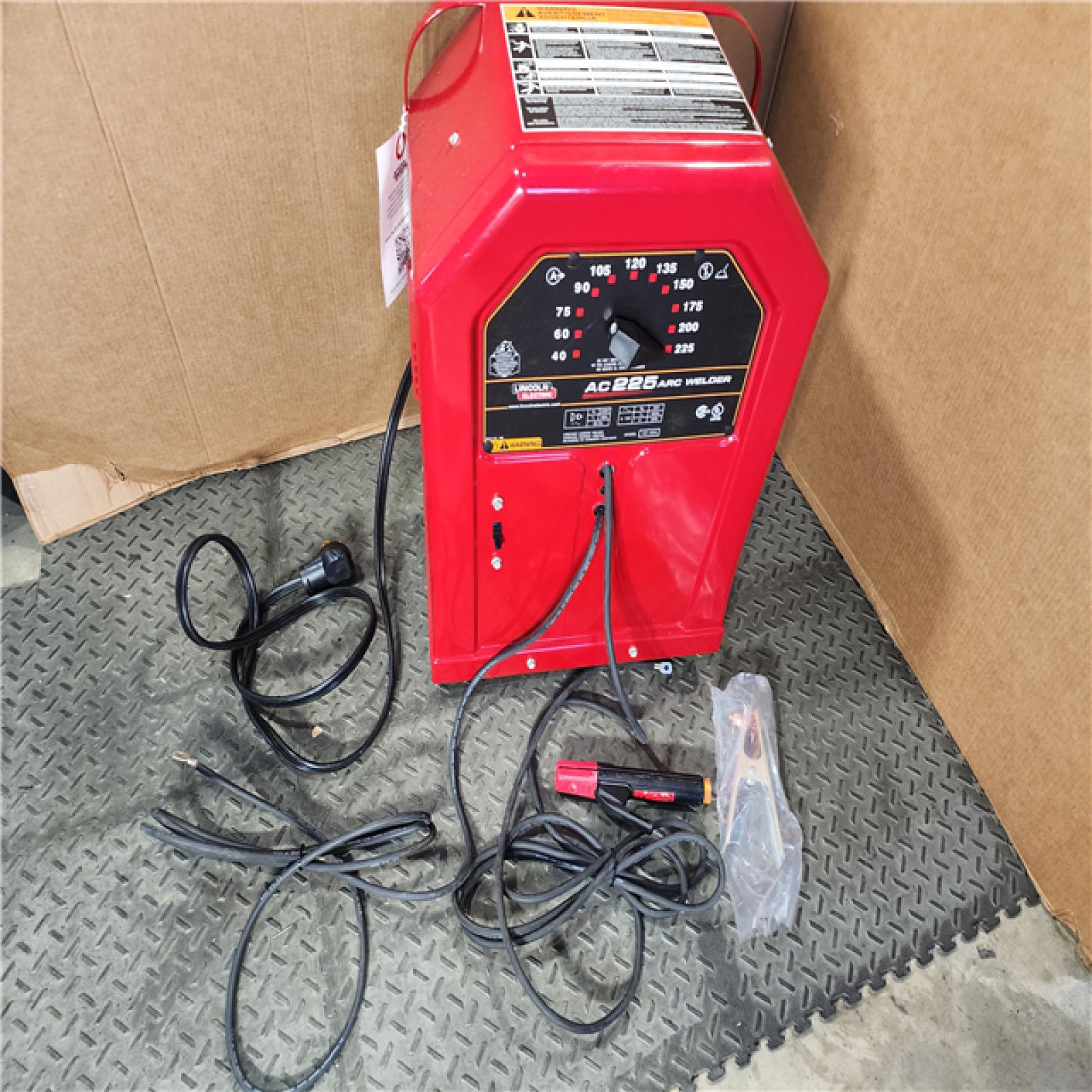 HOUSTON LOCATION - AS-IS Lincoln Electric AC-225 AC Arc Welder- Transformer 230V 40-225A Output