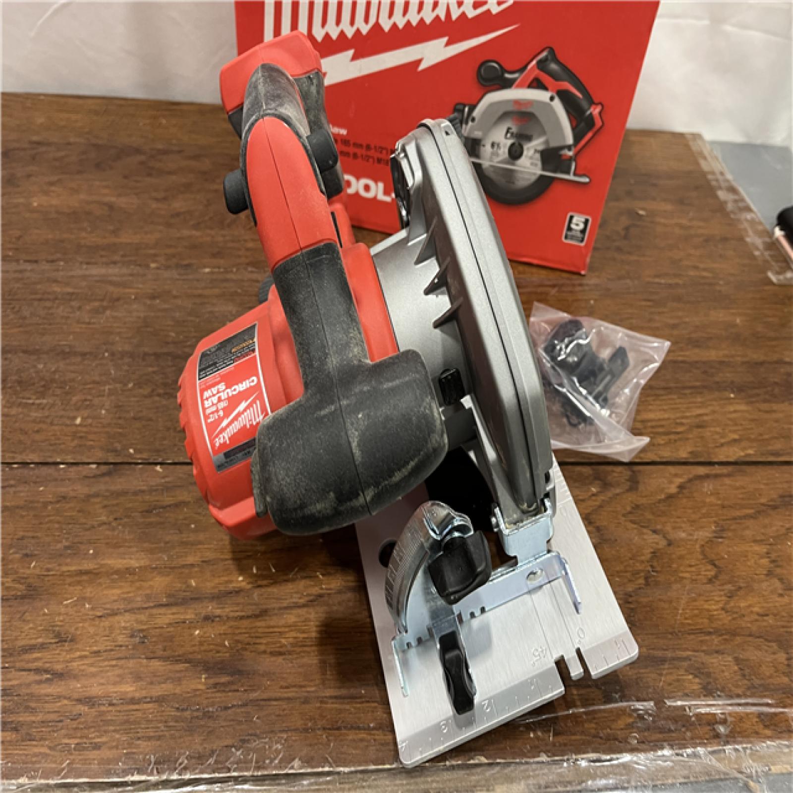 AS-IS Milwaukee 2630-20 M18 Cordless 6-1/2 Circular Saw Bare Tool Only - All