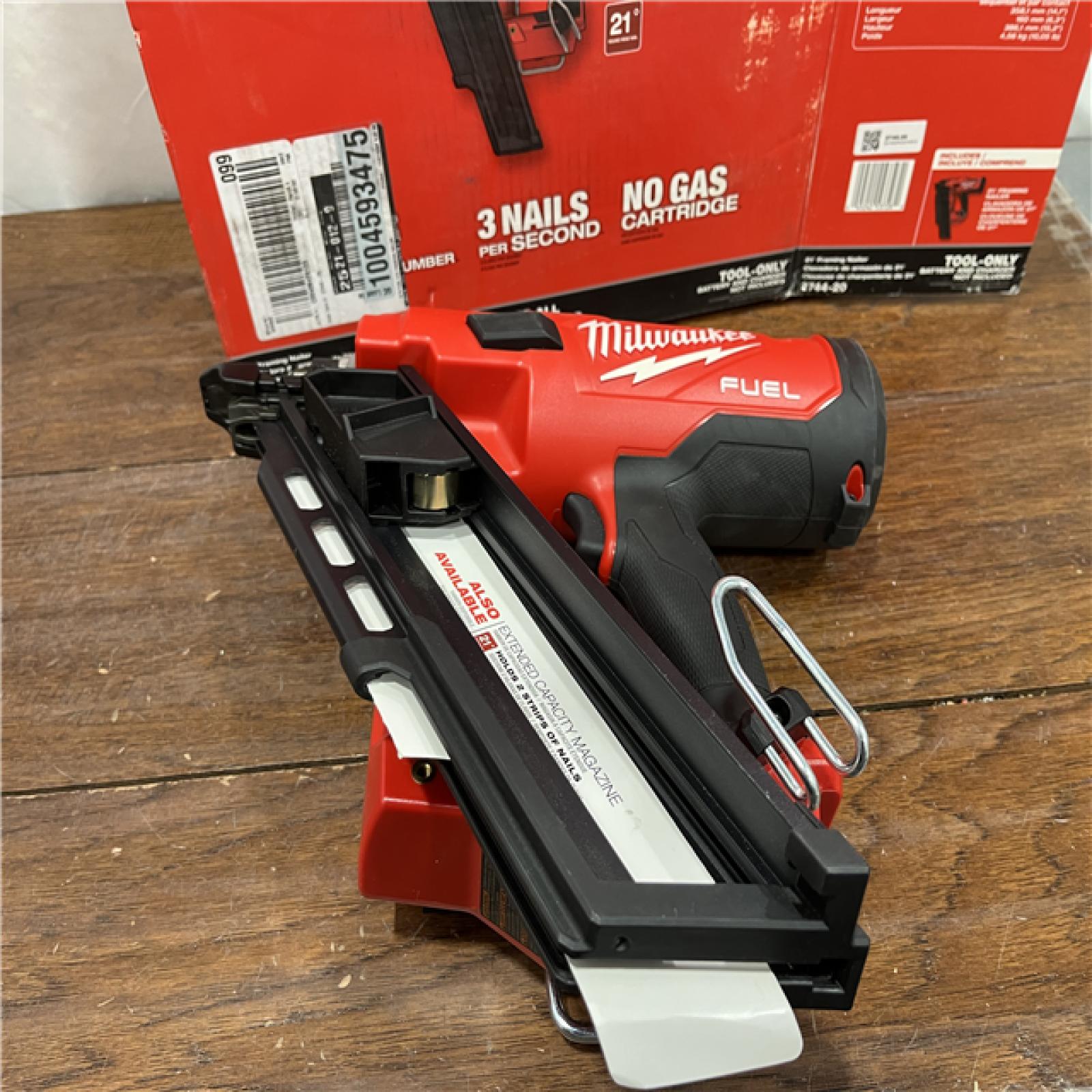 AS-ISRestored Milwaukee 2744-20 M18 FUEL 3-1/2 in. 18-Volt 21-Degree Lithium-Ion Brushless Cordless Framing Nailer (Tool-Only) (Refurbished)