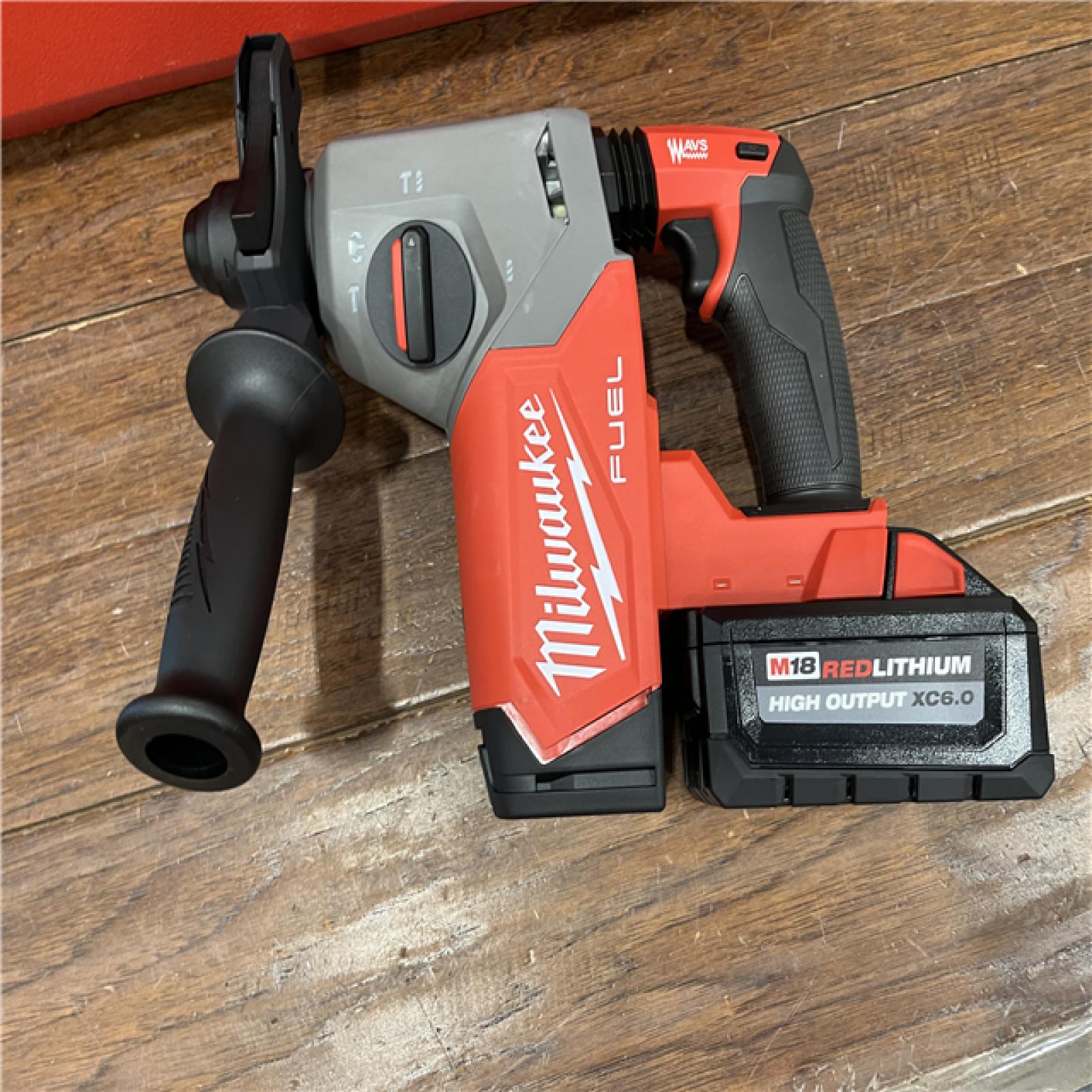 AS-IS Milwaukee 2912-22 M18 Fuel 18V 1  SDS Plus Rotary Hammer with Battery & Charger