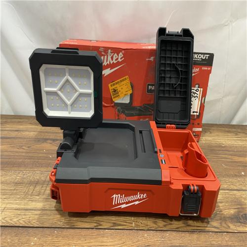 AS IS Milwaukee M12 12V PACKOUT 1400 Lumens Flood Light W/ USB Charging