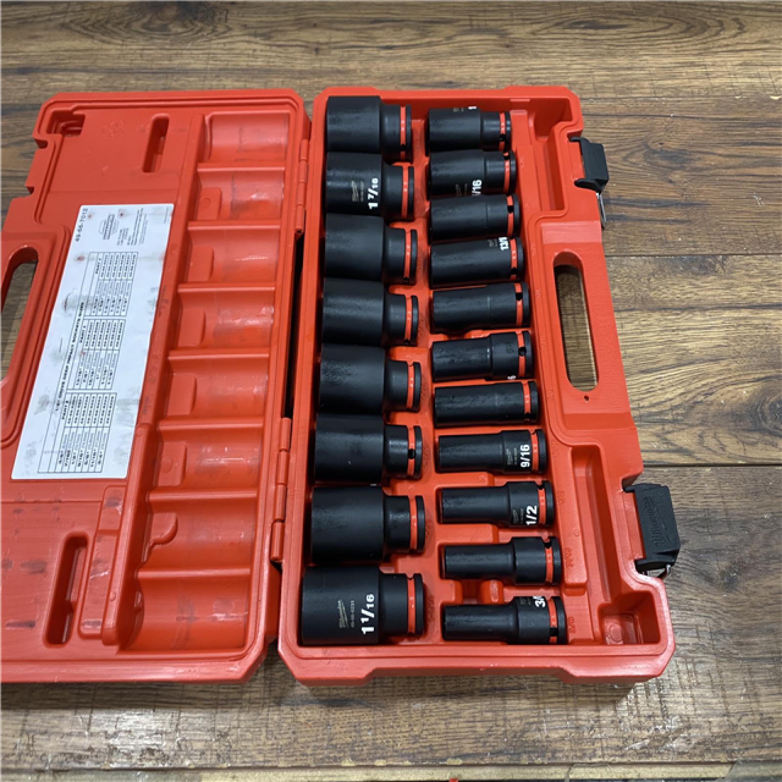 AS IS Milwaukee 1/2 in Drive IMPACT SOCKET SET, SAE, 19 Pcs