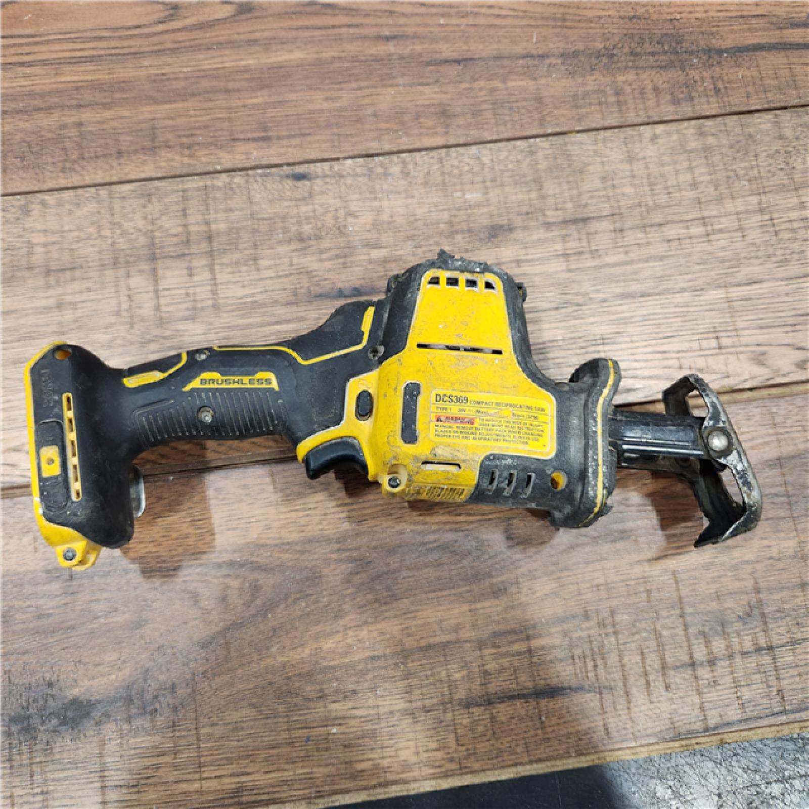 AS-IS Dewalt DCS369B ATOMIC 20V MAX Cordless One-Handed Reciprocating Saw (Tool Only)