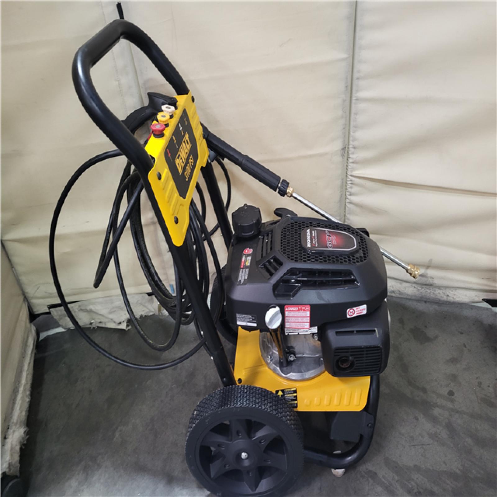 CALIFORNIA AS-IS DEWALT HIGH PERFORMANCE EASY START HONDA GVC 170 3100 PSI GAS PRESSURE WASHER