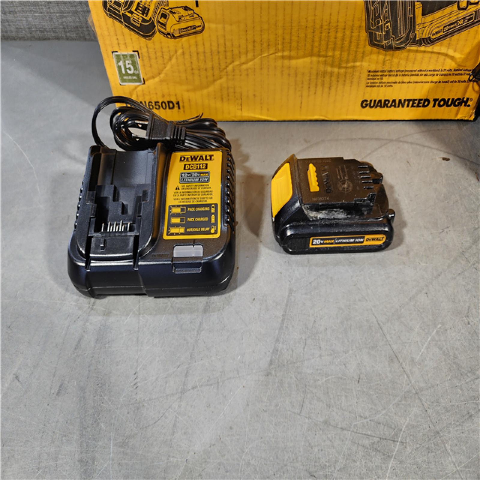 HOUSTON LOCATION - AS-IS DEWALT 20V MAX XR 15 Ga. Cordless 34 Deg Nailer 20 V