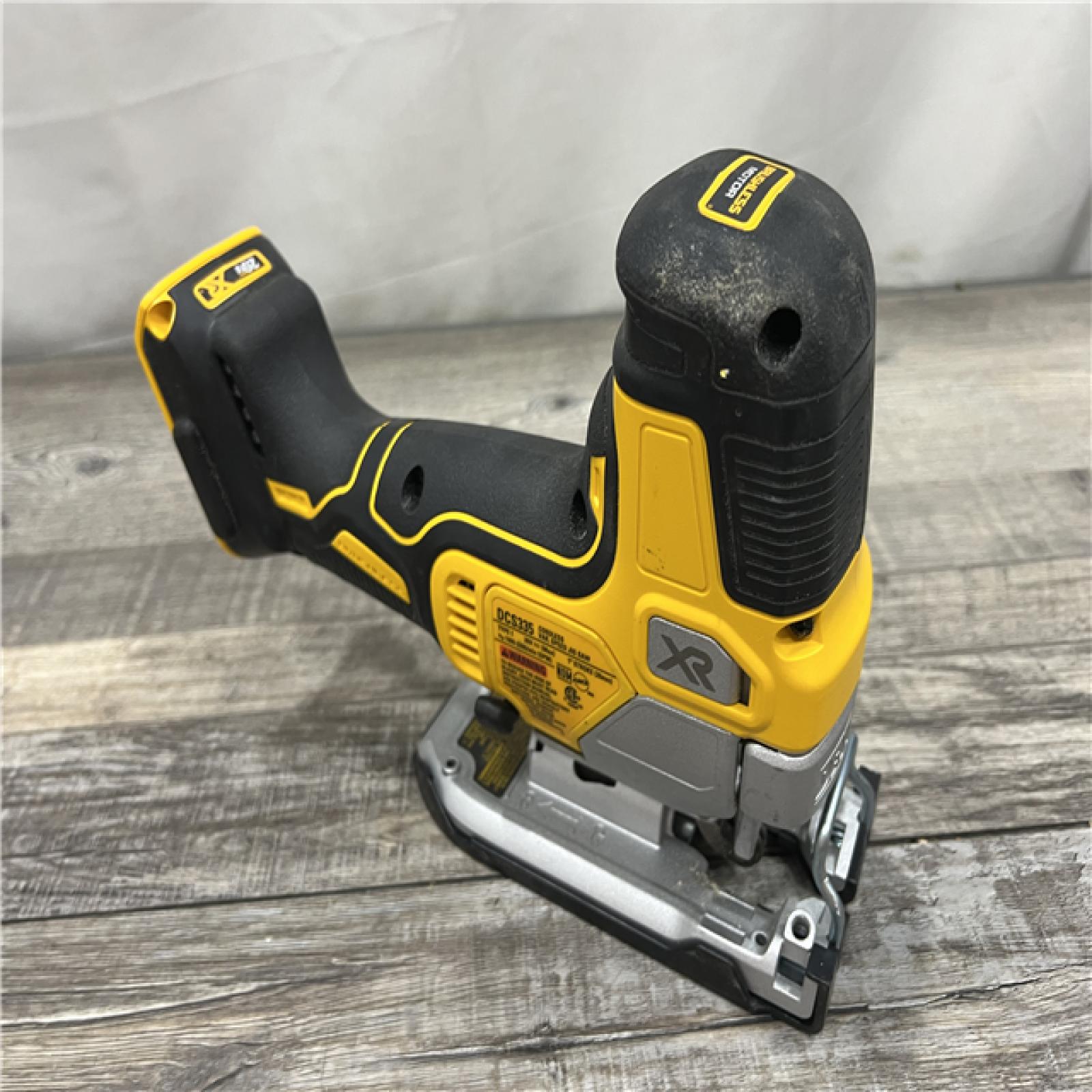 AS-IS DEWALT 20V MAX XR Cordless Barrel Grip Jigsaw (Tool Only)