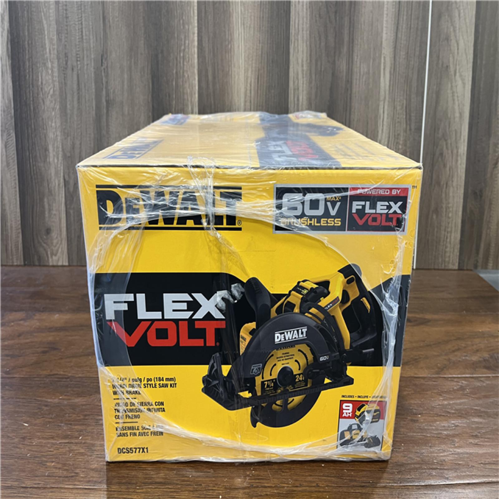 NEW! DEWALT DCS577X1 60V FLEXVOLT MAX Lithium-Ion 7-1/4 Brushless Cordless Wormdrive Style Circular Saw Kit 9.0 Ah