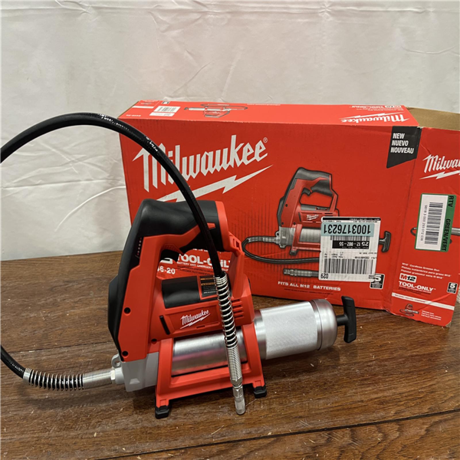 AS-IS Milwaukee 2446-20 M12 12V Cordless Grease Gun (Tool Only)