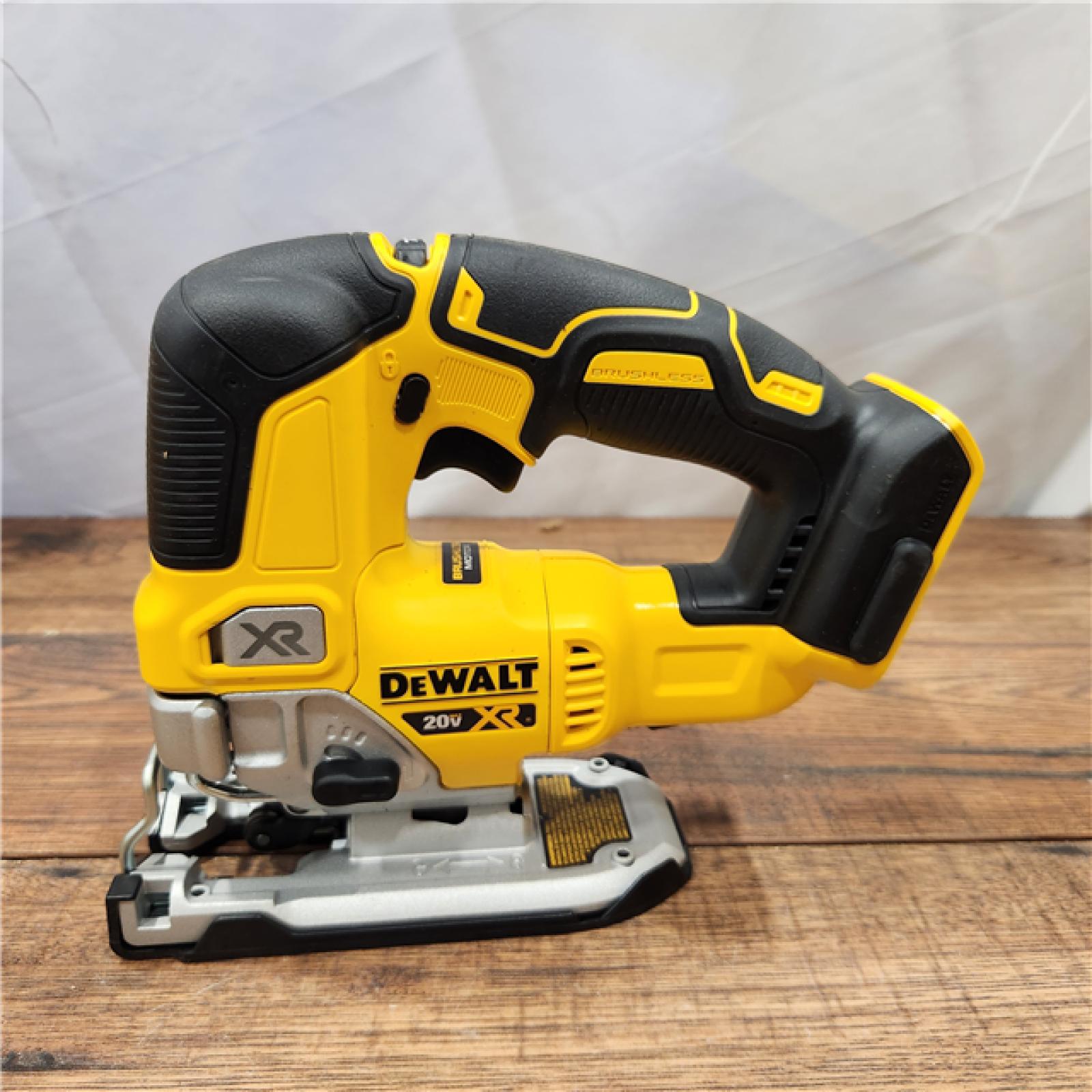 AS-IS 20V MAX XR Cordless Brushless Jigsaw (Tool Only)