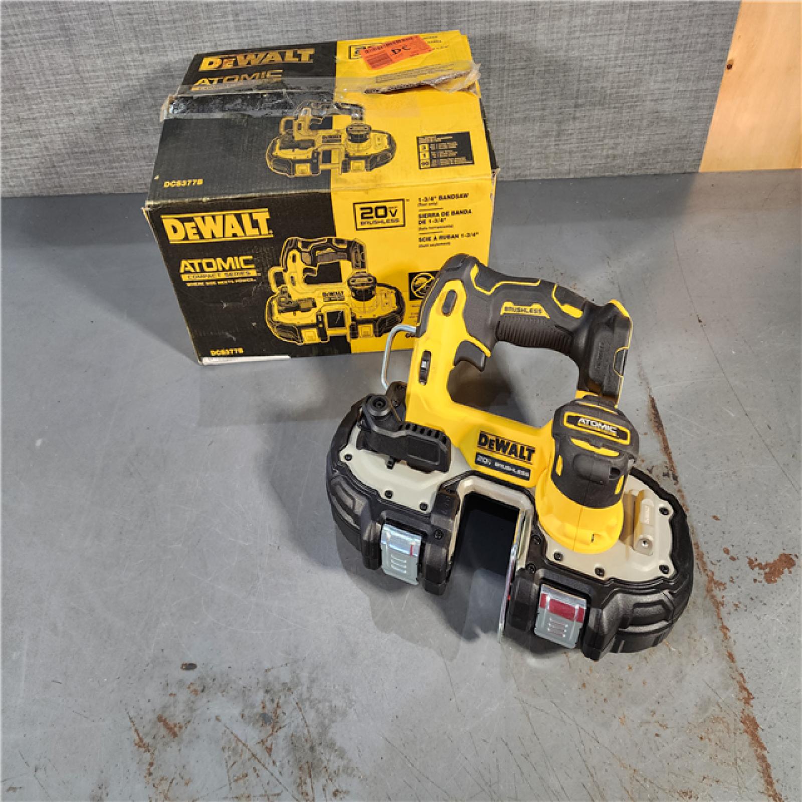 HOUSTON LOCATION - AS-IS Dewalt (APPEARS LIKE NEW) DCS377B 20V MAX ATOMIC Brushless Cordless 1-3/4  Compact Bandsaw (TOOL ONLY)