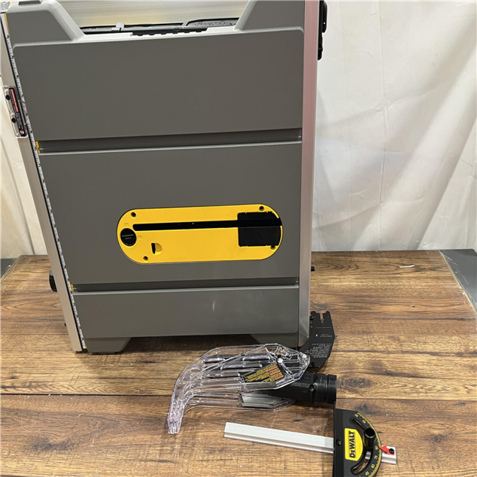 AS-IS DEWALT 15 Amp Corded 8-1/4 in. Compact Portable Jobsite Tablesaw (Stand Not Included)