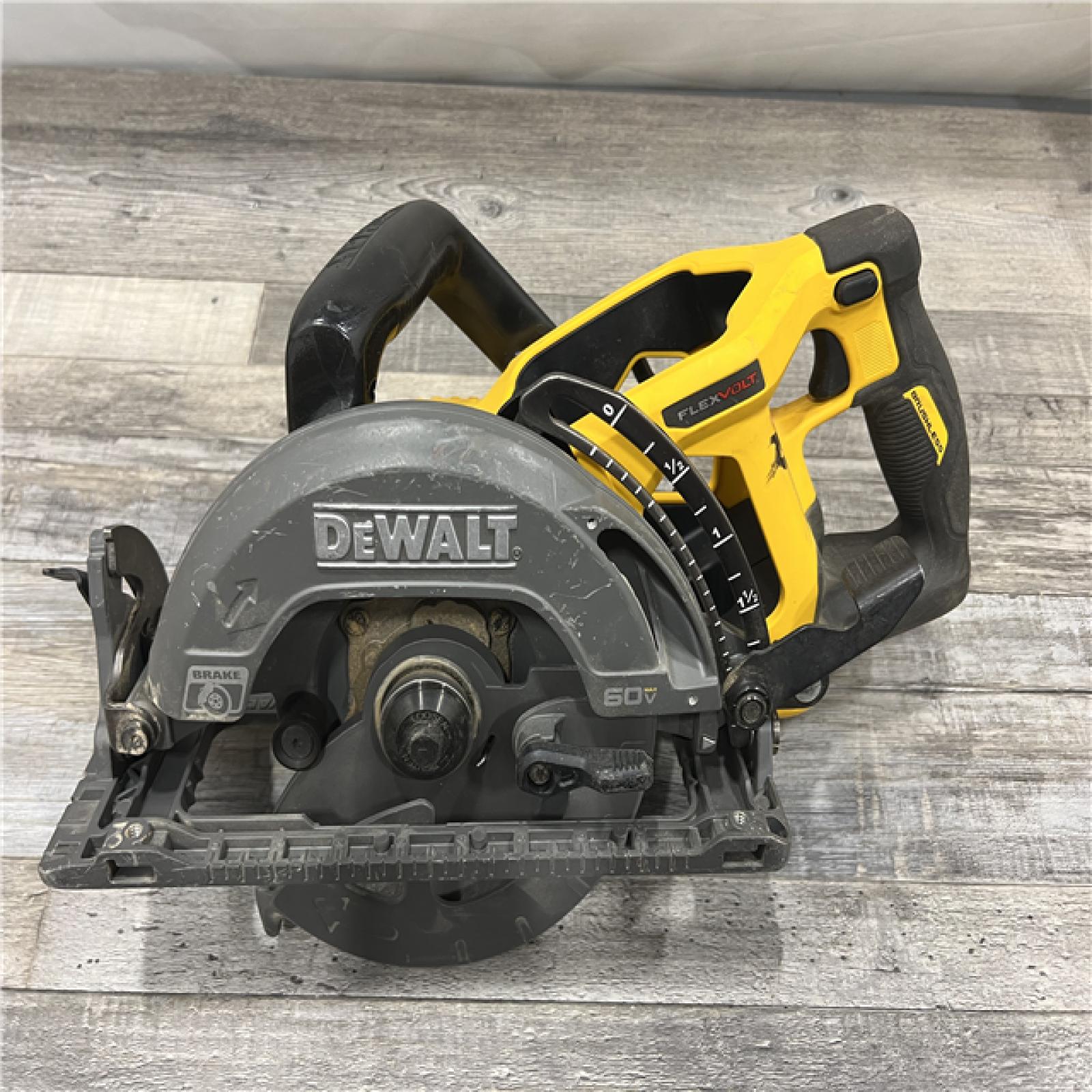 AS-IS DEWALT FLEXVOLT 60V MAX Cordless Brushless 7-1/4 in. Wormdrive Style Circular Saw (Tool Only)