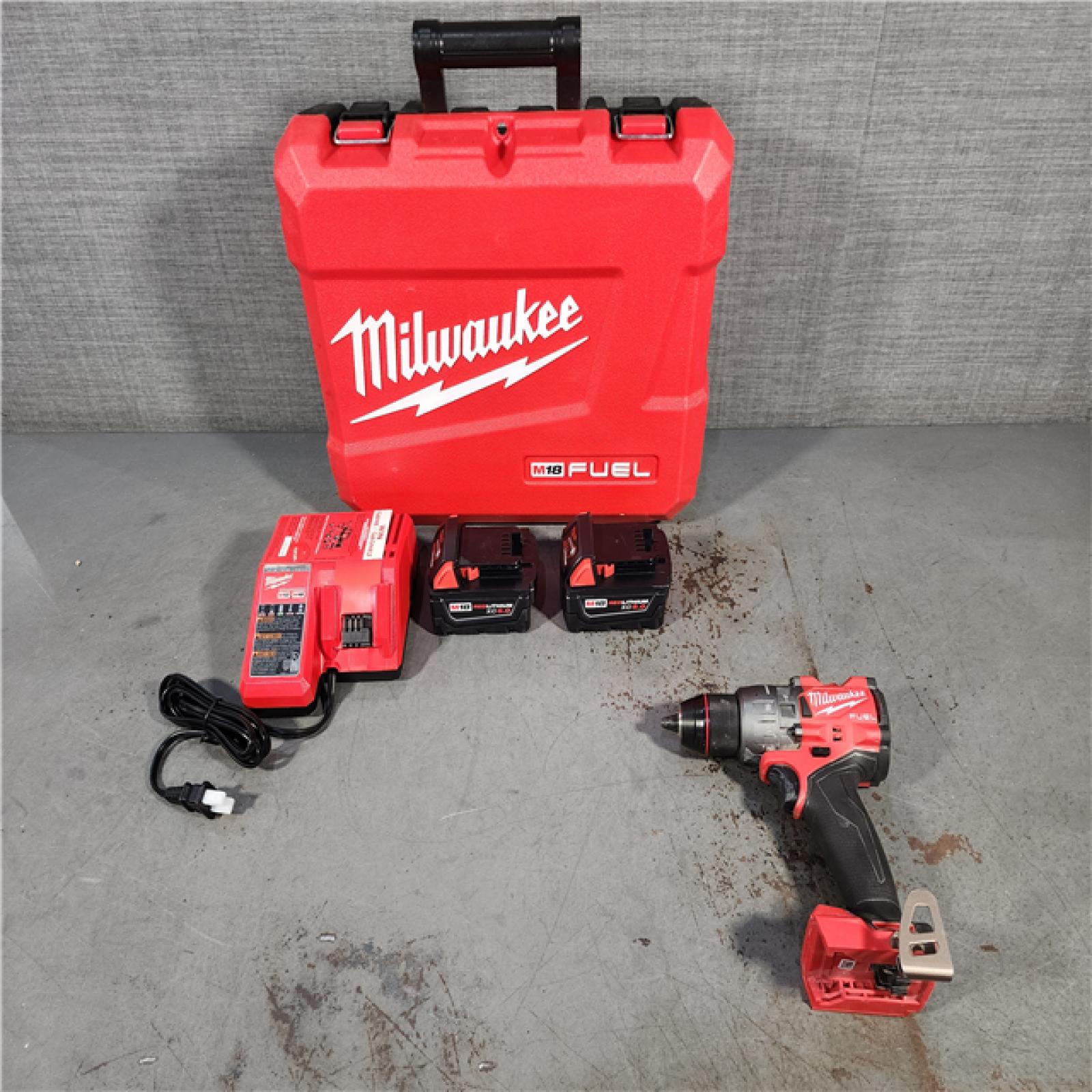 HOUSTON LOCATION - AS-IS Milwaukee 2904-22 Hammer Drill Driver Kit with Batteries  Charger & Tool Case  Red