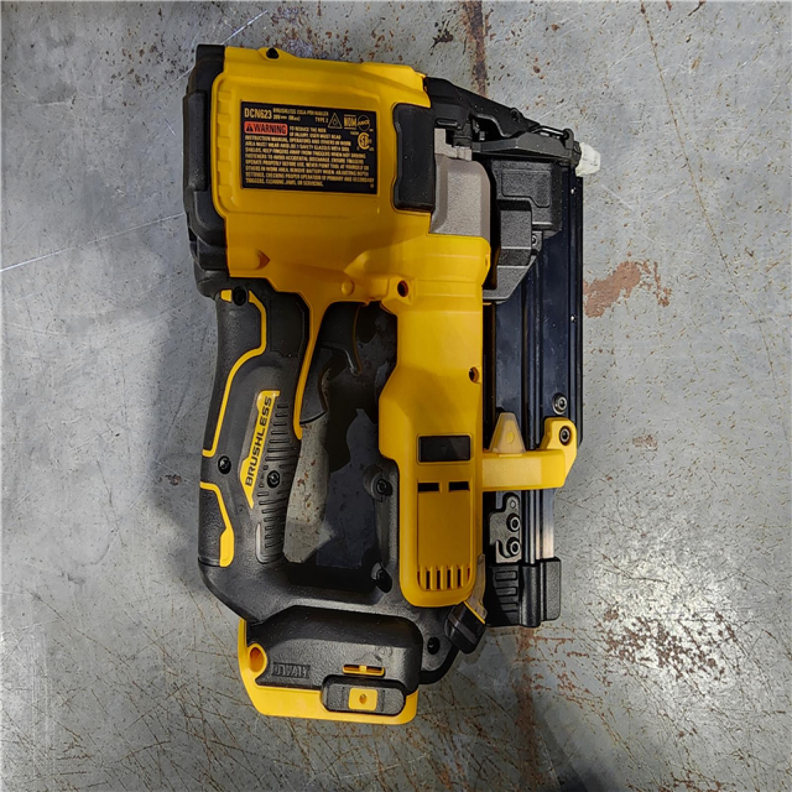 HOUSTON LOCATION - AS-IS DEWALT ATOMIC 20V MAX Lithium Ion Cordless 23 Gauge Pin Nailer Kit with 2.0Ah Battery and Charger