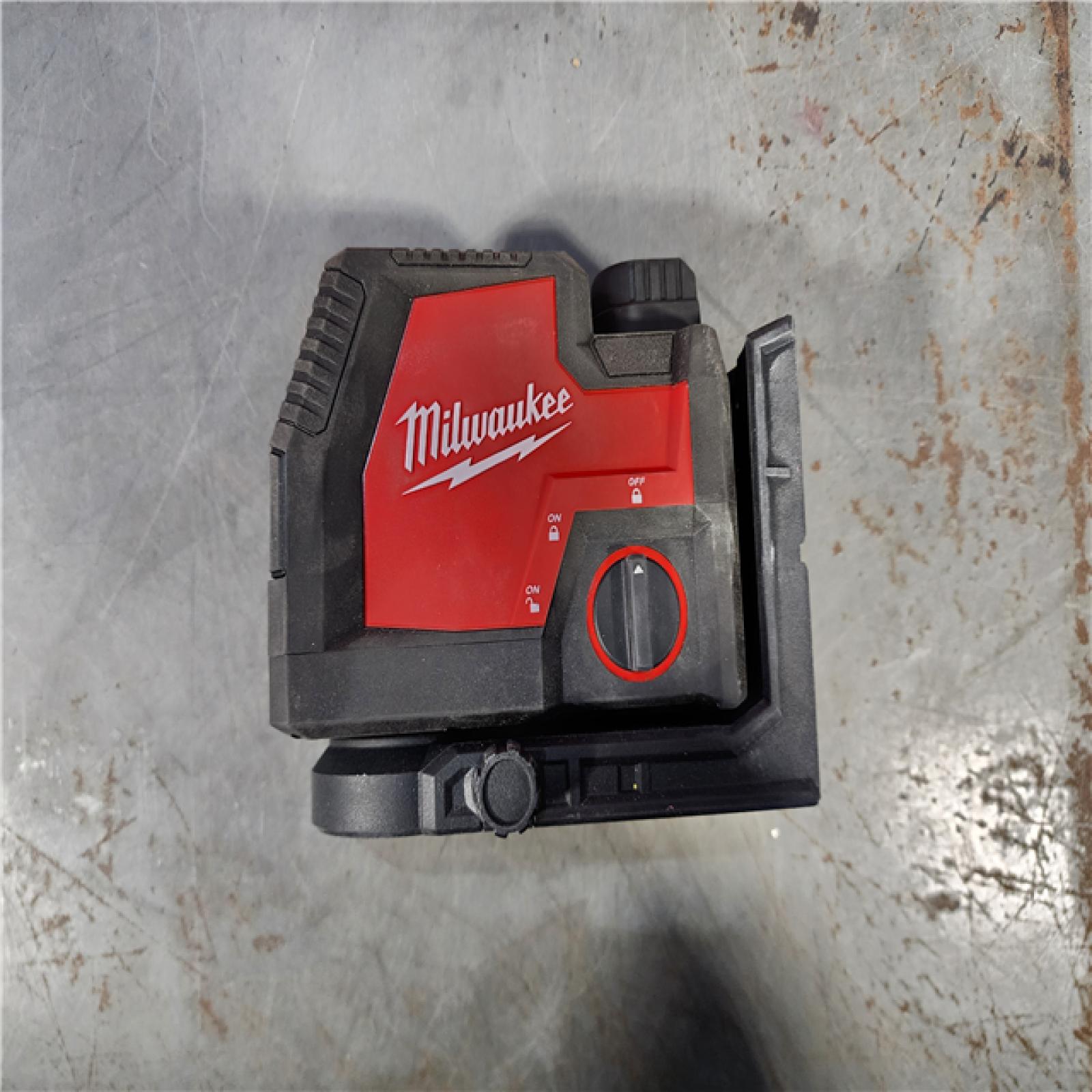 HOUSTON LOCATION - AS-IS MILWAUKEE100 Ft. REDLITHIUM Lithium-Ion USB Green Rechargeable Cross Line Laser Level (No Charger)