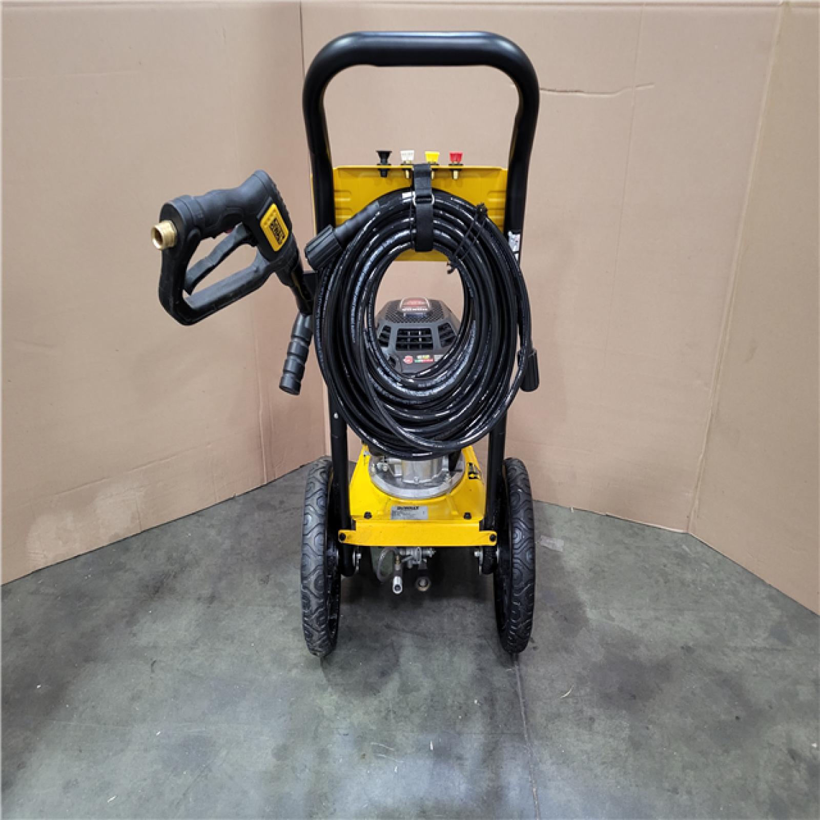 CALIFORNIA AS-IS DEWALT HIGH PERFORMANCE EASY START HONDA GVC 200 3300 PSI GAS PRESSURE WASHER