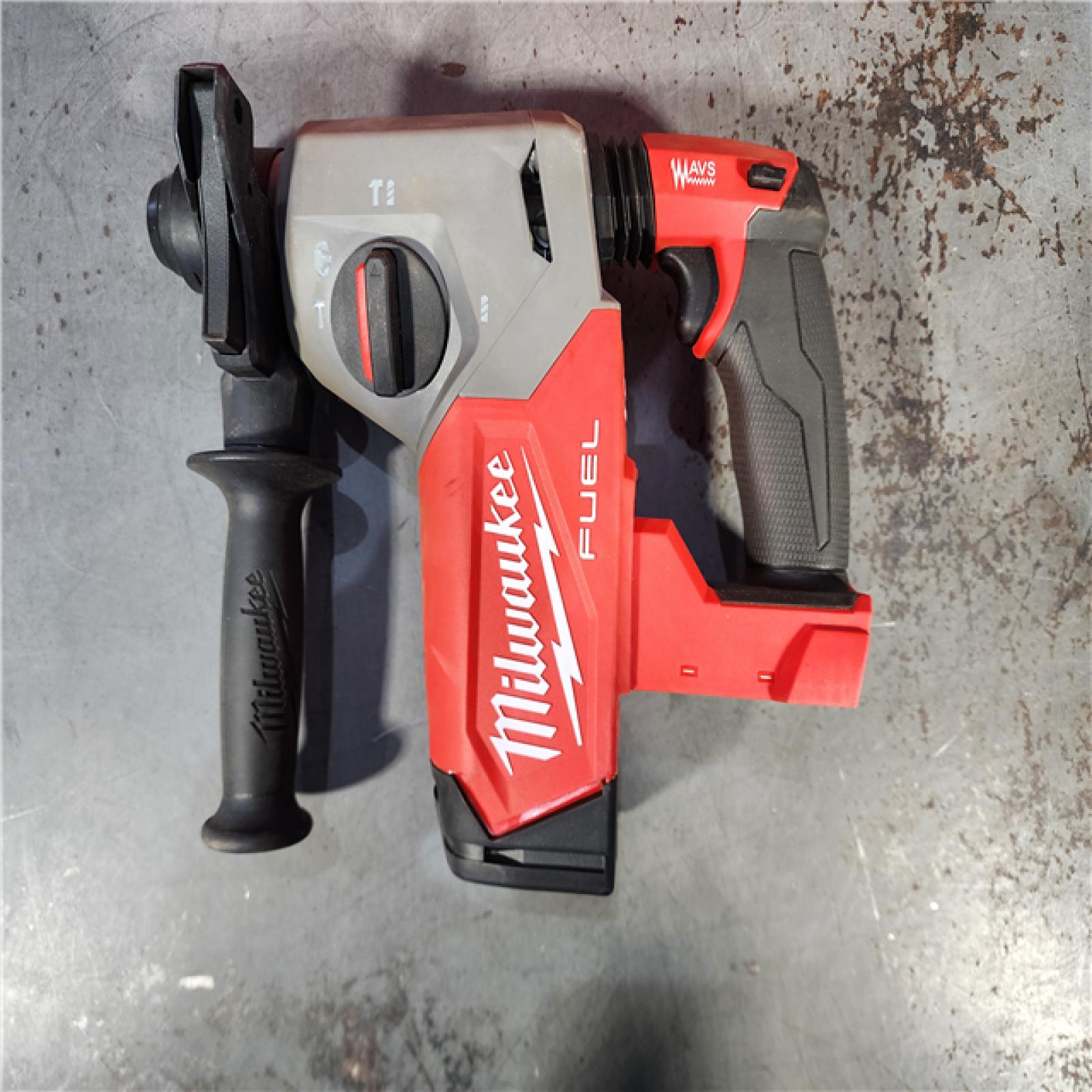 HOUSTON LOCATION - AS-IS M18 FUEL 18V Lithium-Ion Brushless Cordless 1 in. SDS-Plus Rotary Hammer (Tool-Only)