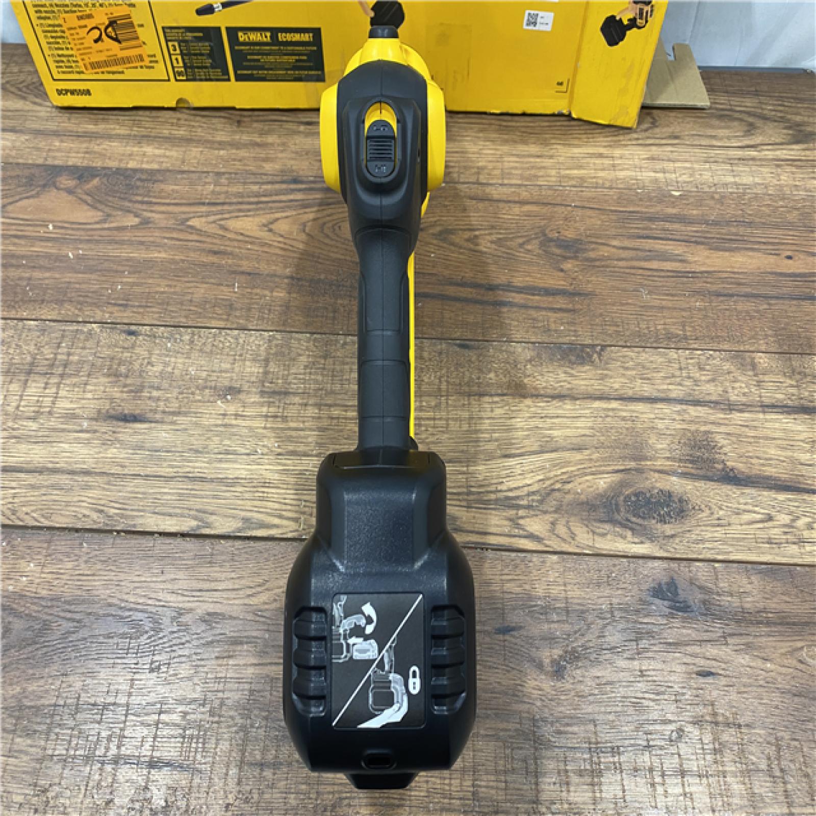 AS IS Dewalt 20V 550 PSI  1 GPM Cordless Power Cleaner W/ 4 Nozzles Tool-Only DCPW550B