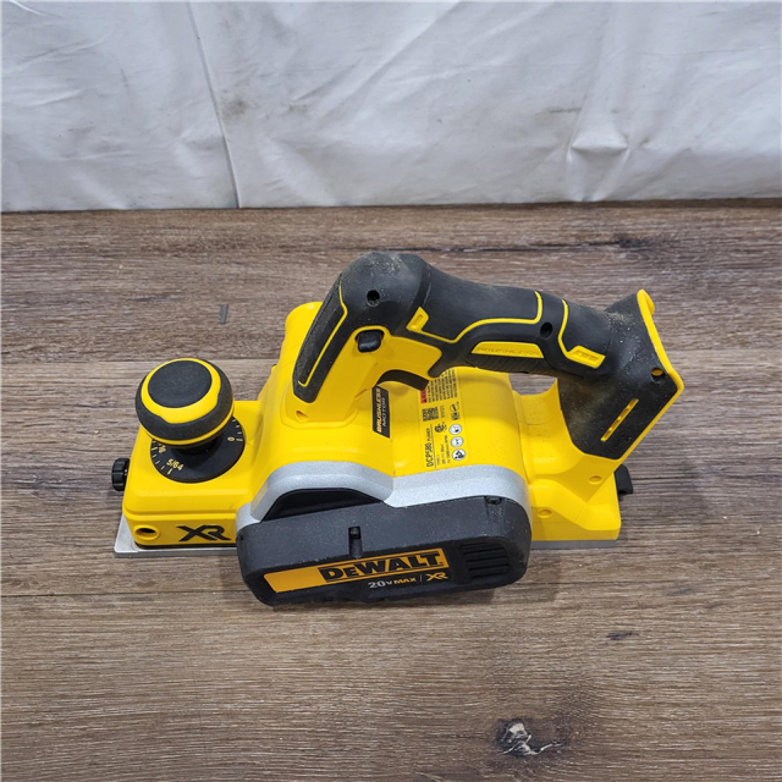 AS-IS DEWALT DCP580B 20V MAX Lithium Ion Brushless Planer