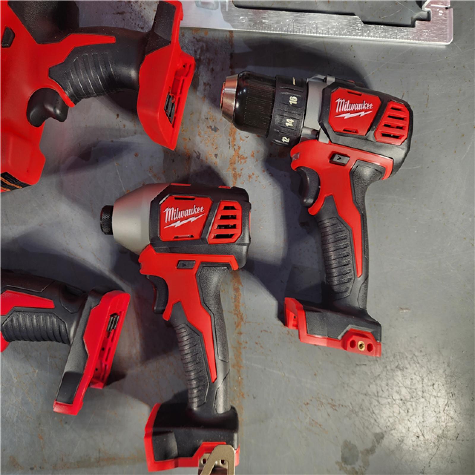 HOUSTON LOCATION - AS-IS (APPEARS LIKE NEW) Milwaukee M18 18-Volt Lithium-Ion Cordless Combo Tool Kit (5-Tool) with (1) 3.0Ah and (1) 1.5Ah Battery, (1) Charger, (1) Tool Bag