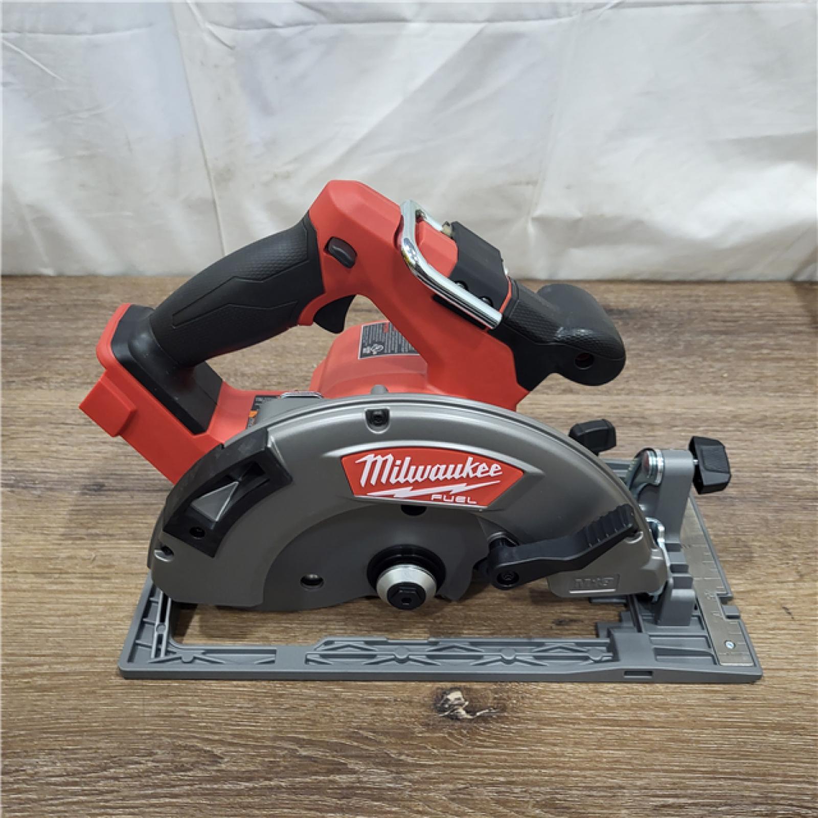 AS-IS M18 FUEL 18V Lithium-Ion Brushless Cordless 7-1/4 in. Circular Saw (Tool-Only)