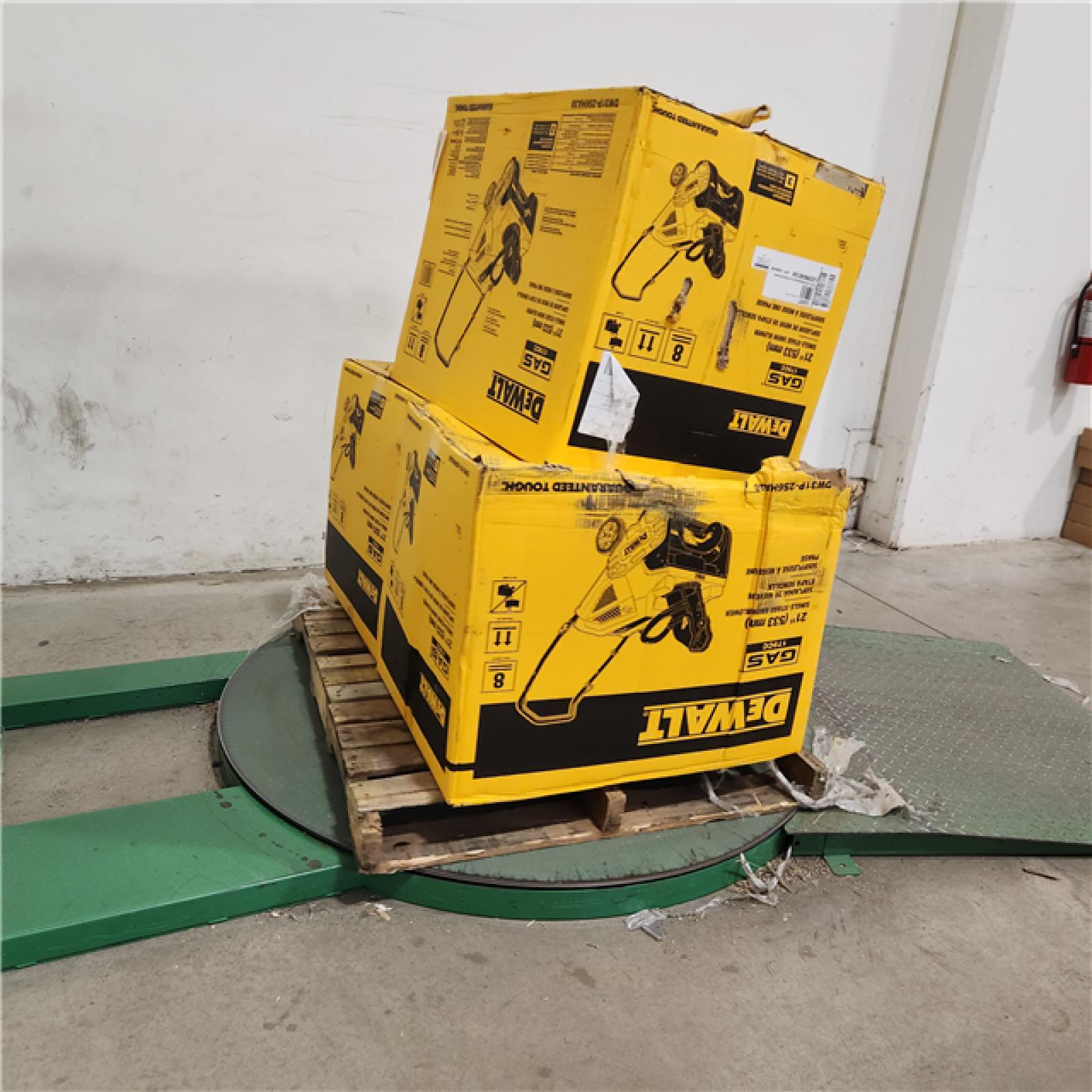 Dallas Location - As-Is DEWALT 21 in. 179 cc Single-Stage Gas Snow Blower((Lot Of 3)