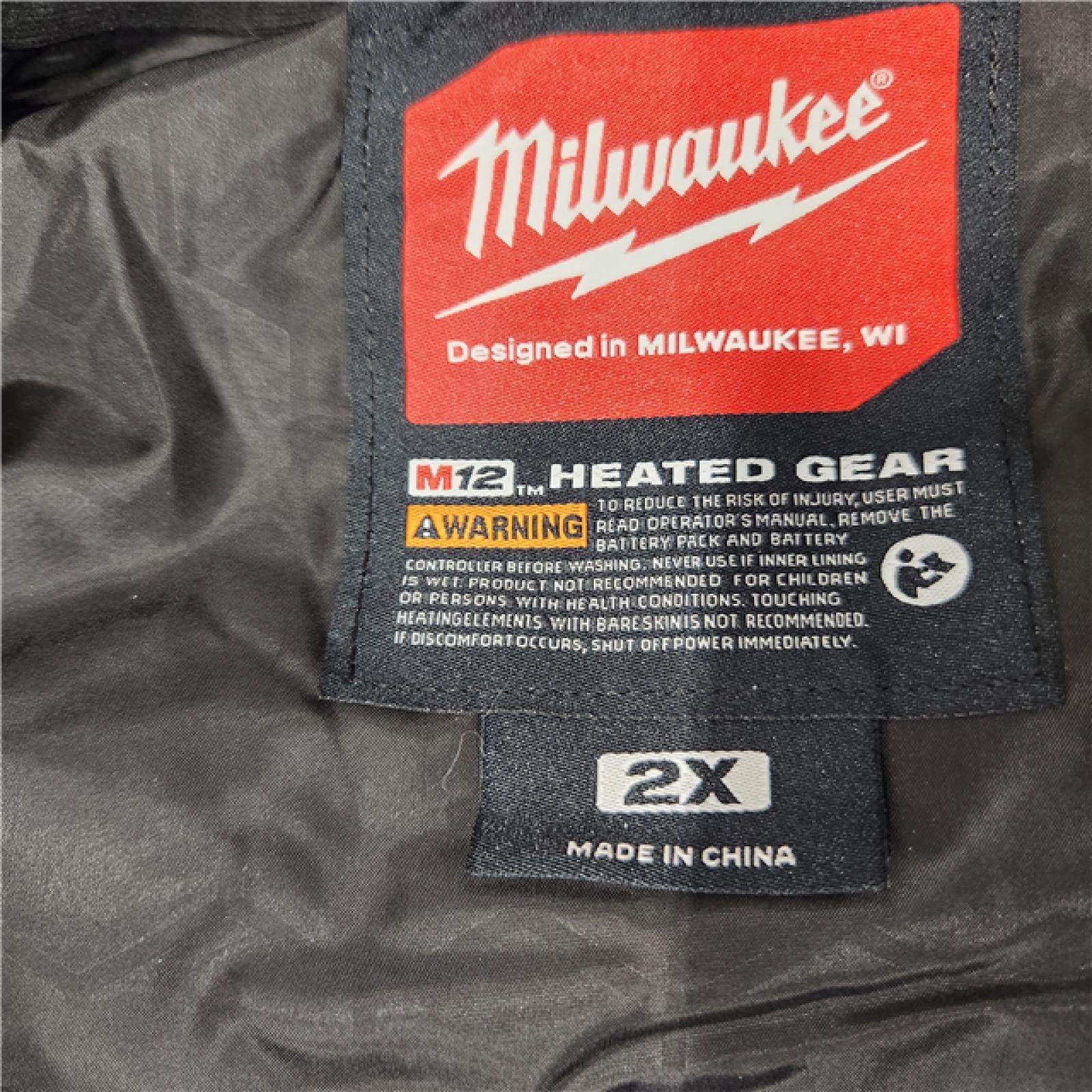 AS-IS Milwaukee Men's M12 Heated AXIS Vest