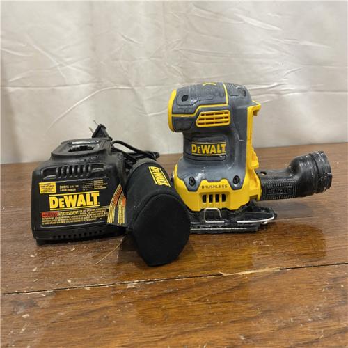 AS-ISDEWALT 20V MAX XR Brushless Cordless 1/4 Sheet Variable Speed Sander (Tool Only)