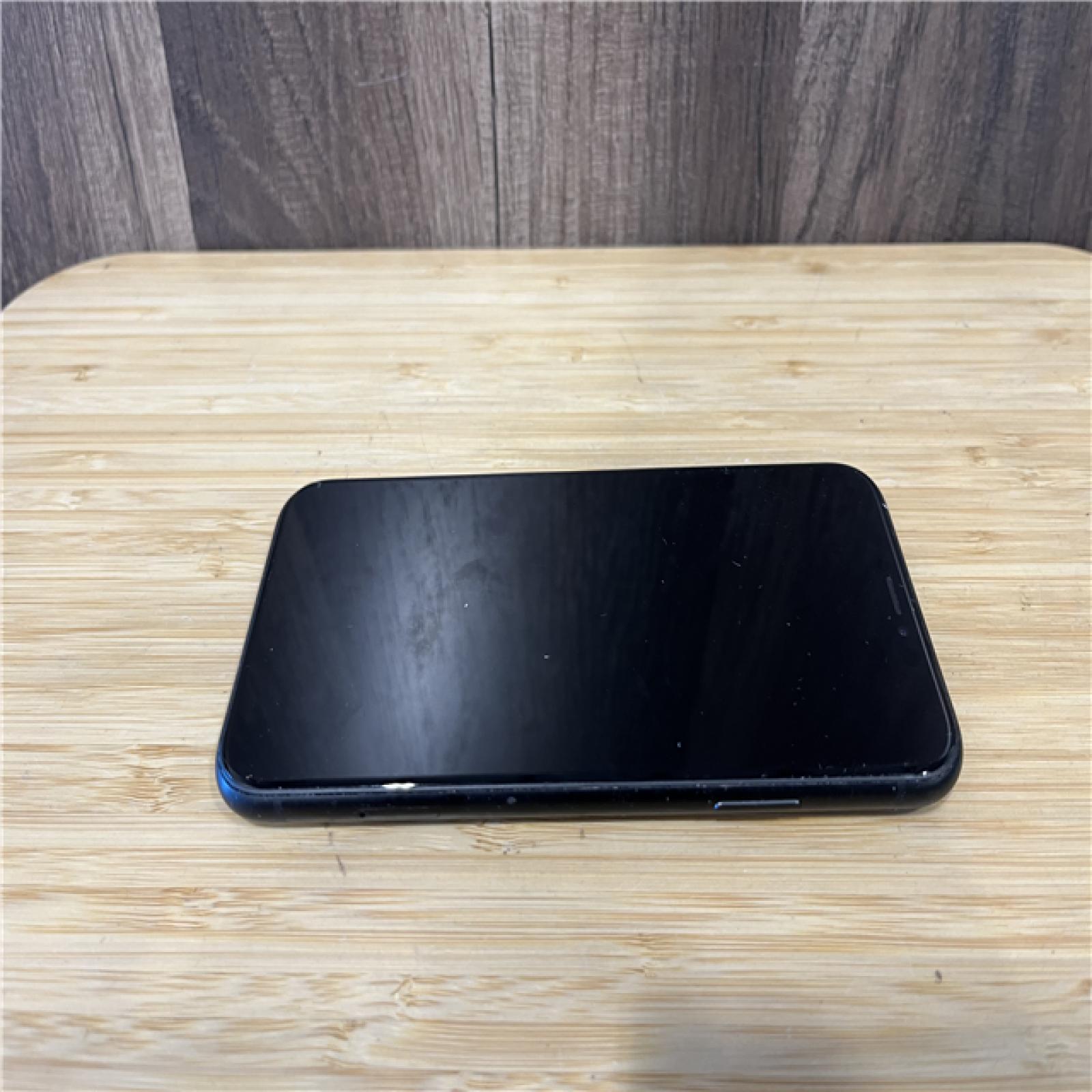 Apple iPhone XR 64GB - Black