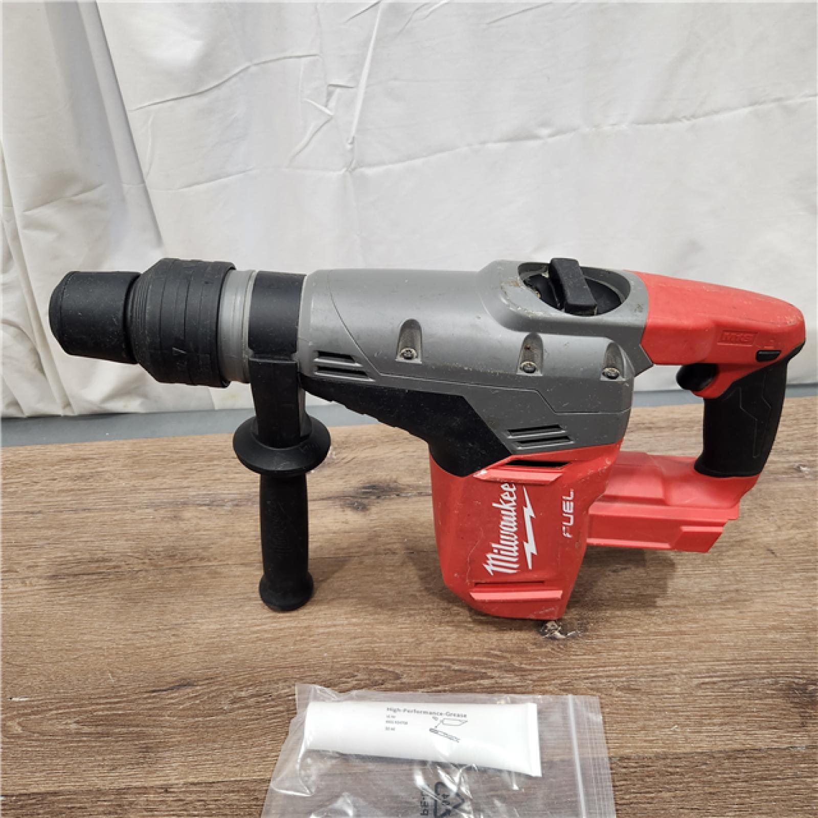 AS-IS M18 FUEL 18V Lithium-Ion Brushless Cordless 1-9/16 in. SDS-Max Rotary Hammer (Tool-Only)