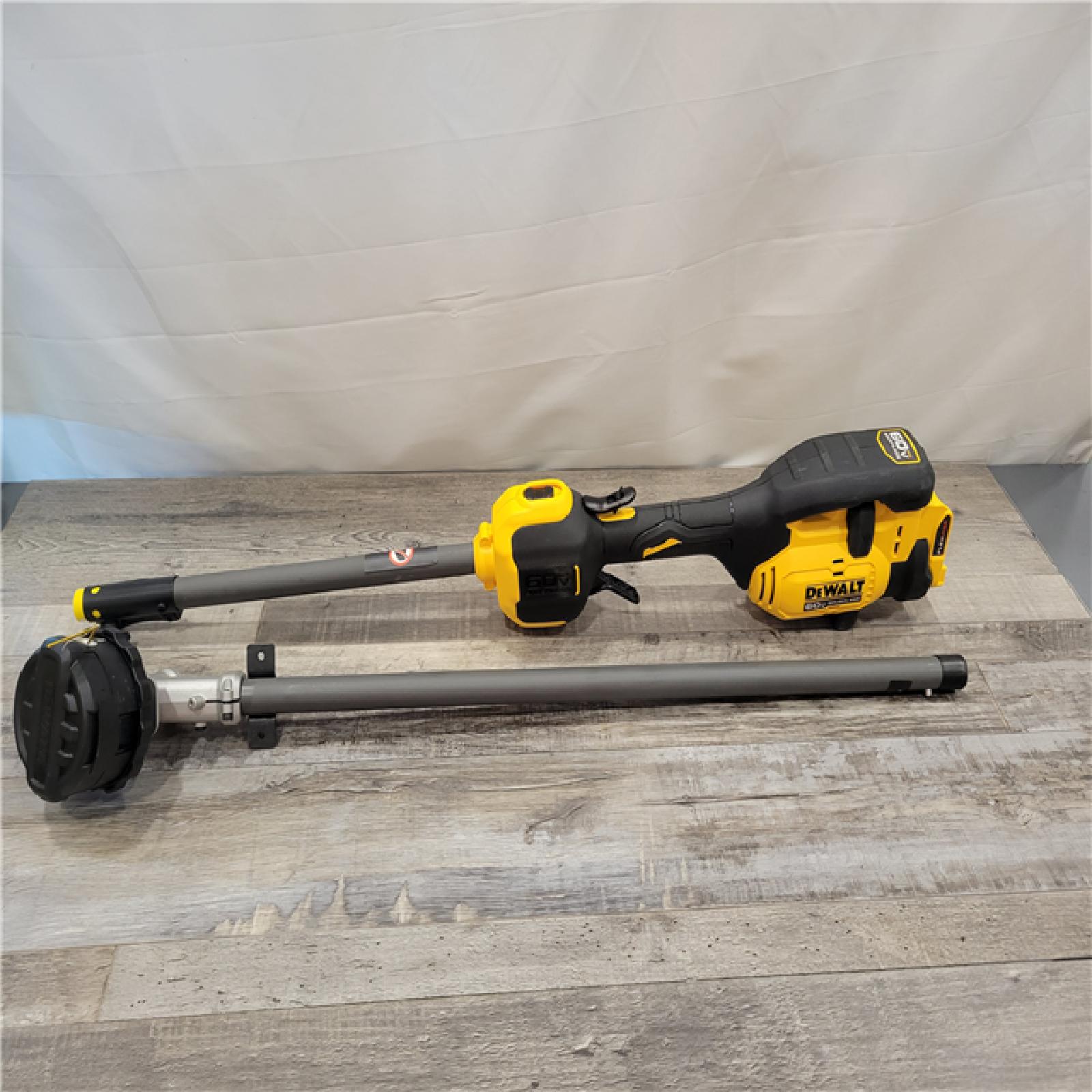 AS-IS DEWALT FLEXVOLT 60V MAX Brushless Cordless Attachment Capable 17 in. Trimmer Kit