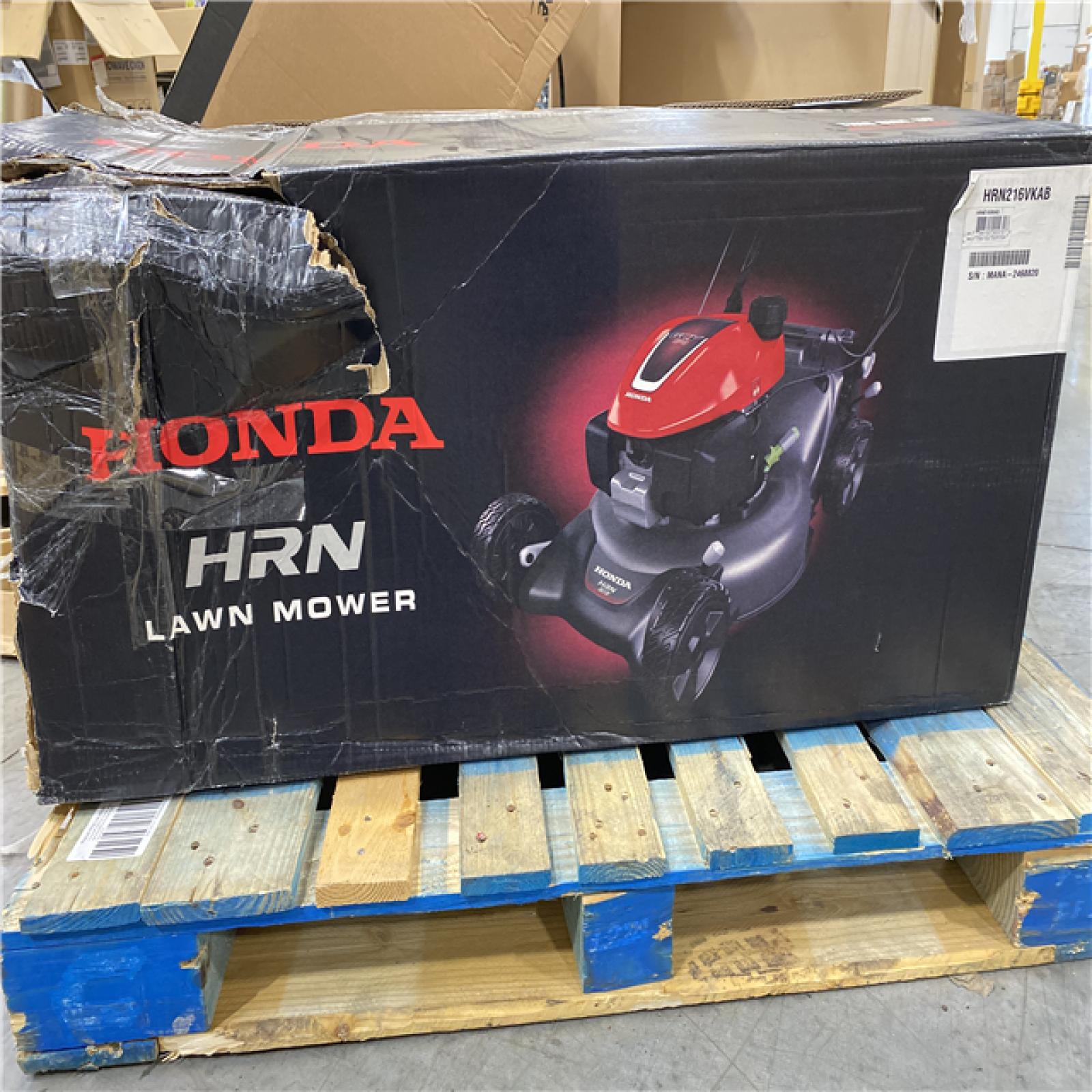 DALLAS LOCATION - NEW! Honda 21 in. 3-in-1 Variable Speed Gas Walk Behind Self-Propelled Lawn Mower with Auto Choke