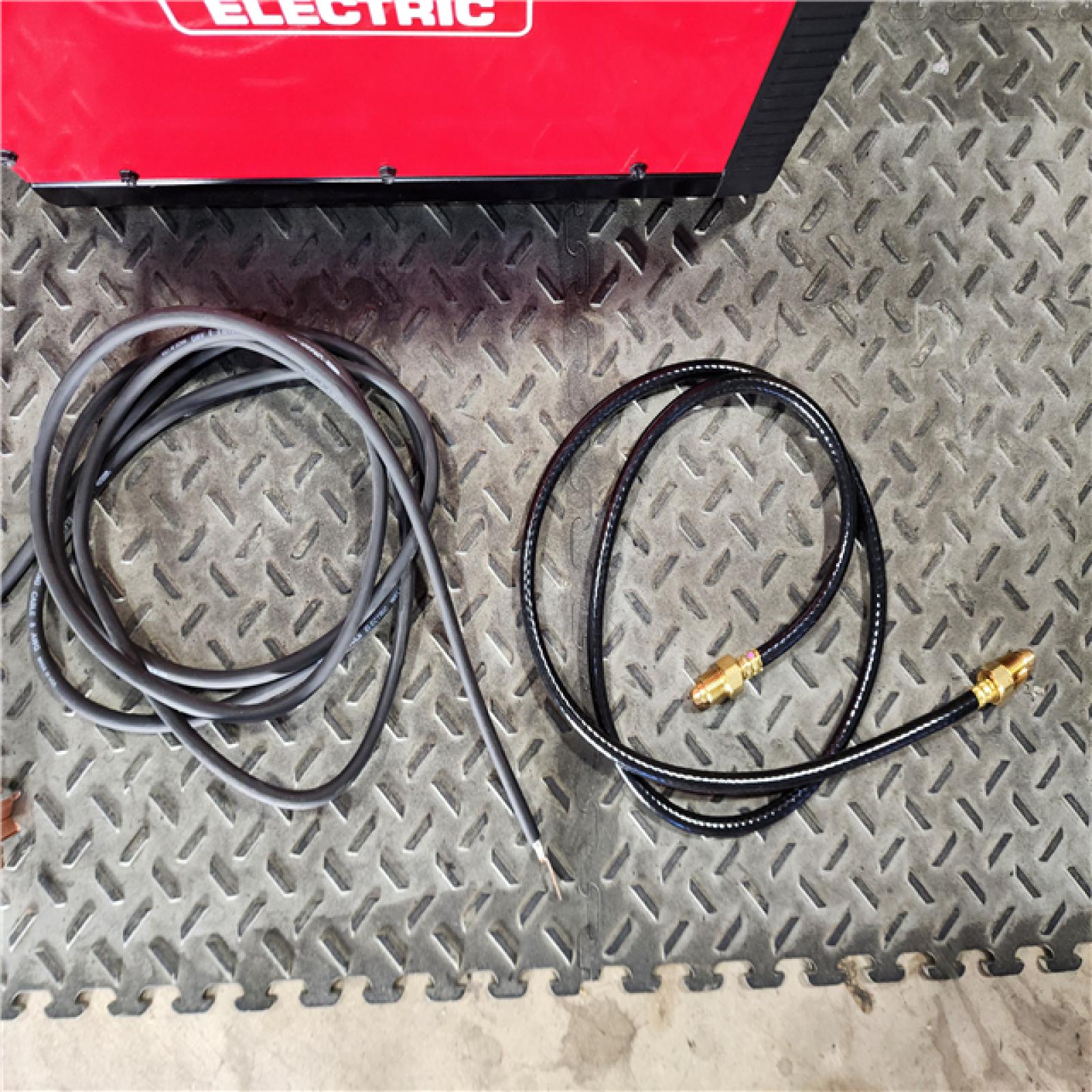 HOUSTON LOCATION - AS-IS Lincoln Electric 140 amp weld pak 140hd