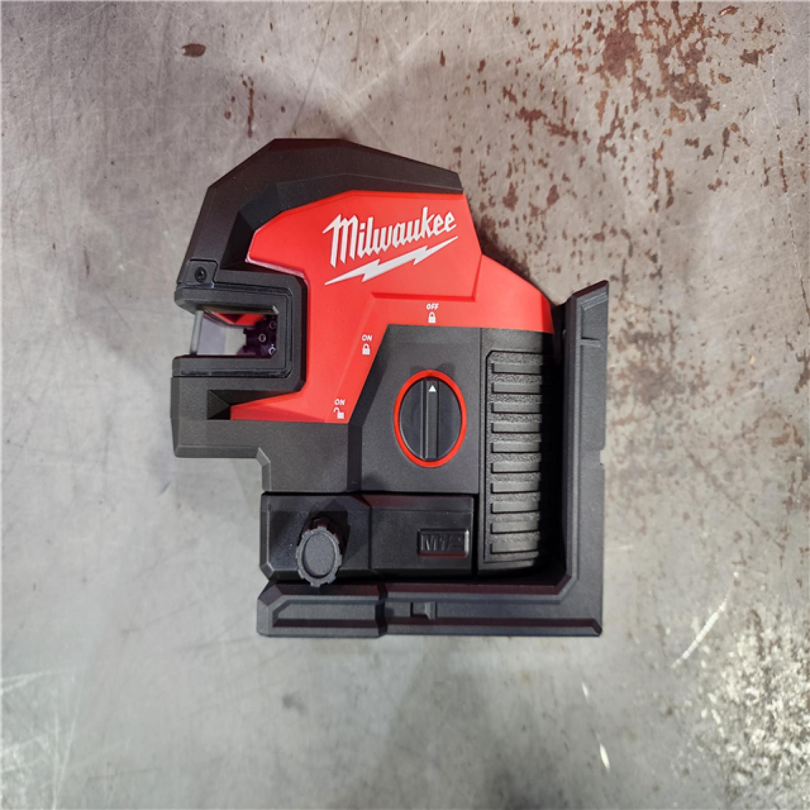 HOUSTON LOCATION - AS-IS (APPEARS LIKE NEW) Milwaukee 3624-20 12V M12 Lithium-Ion Cordless USB Rechargeable Green Beam Cross Line & 4-Points Laser (TOOL ONLY)