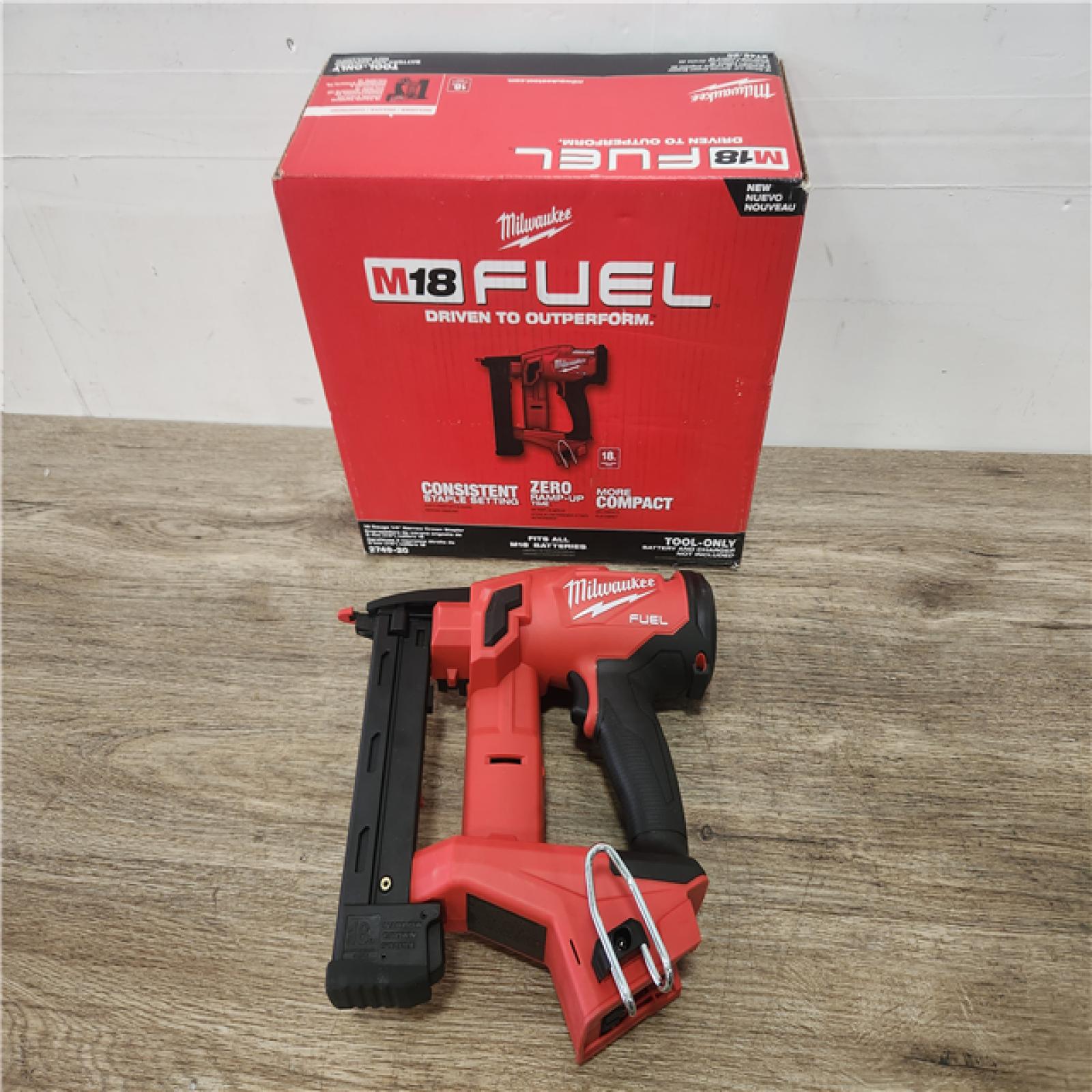 Phoenix Location NEW Milwaukee M18 FUEL 18-Volt Lithium-Ion Brushless Cordless 18-Gauge 1/4 in. Narrow Crown Stapler (Tool-Only)