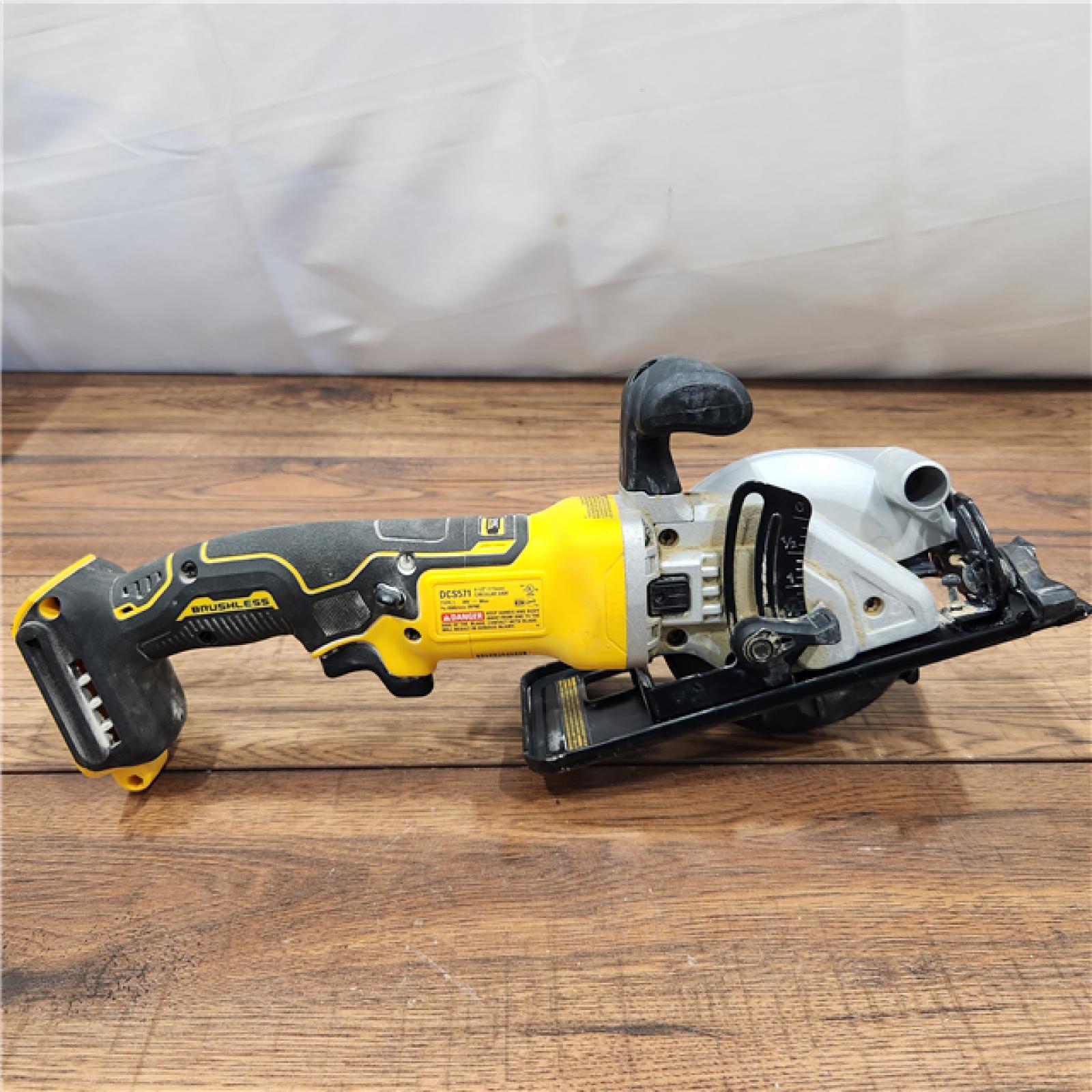 AS-IS ATOMIC 20V MAX Cordless Brushless 4-1/2 in. Circular Saw (Tool Only)