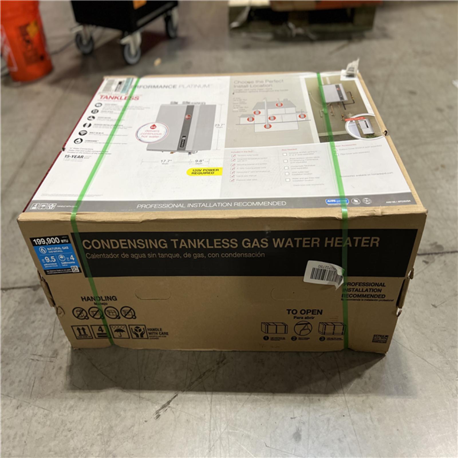 DALLAS LOCATION - Rheem Performance Platinum 9.5 GPM Smart Super High Efficiency Indoor or Outdoor Natural Gas Tankless Water Heater