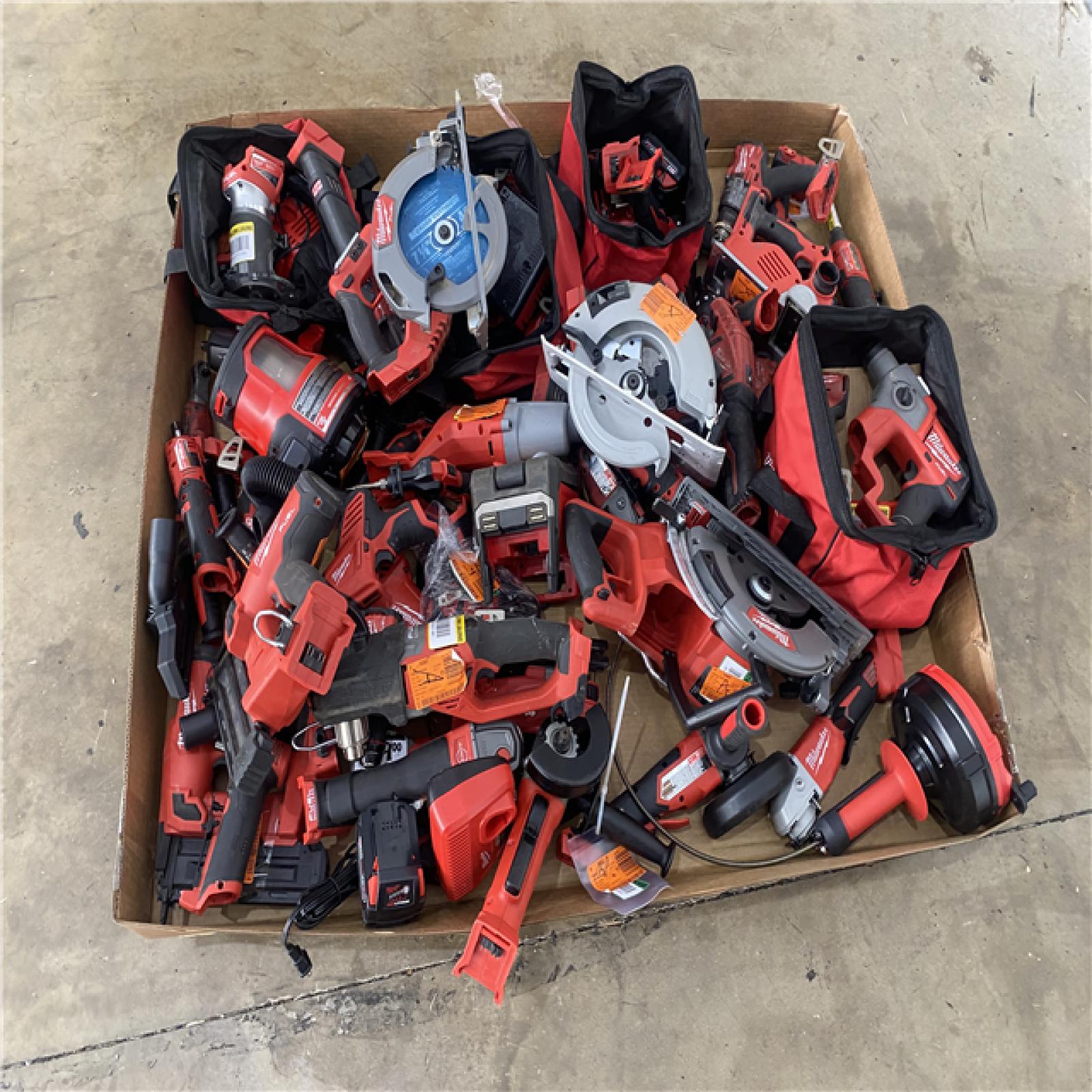 Houston Location AS IS - Tool Pallet