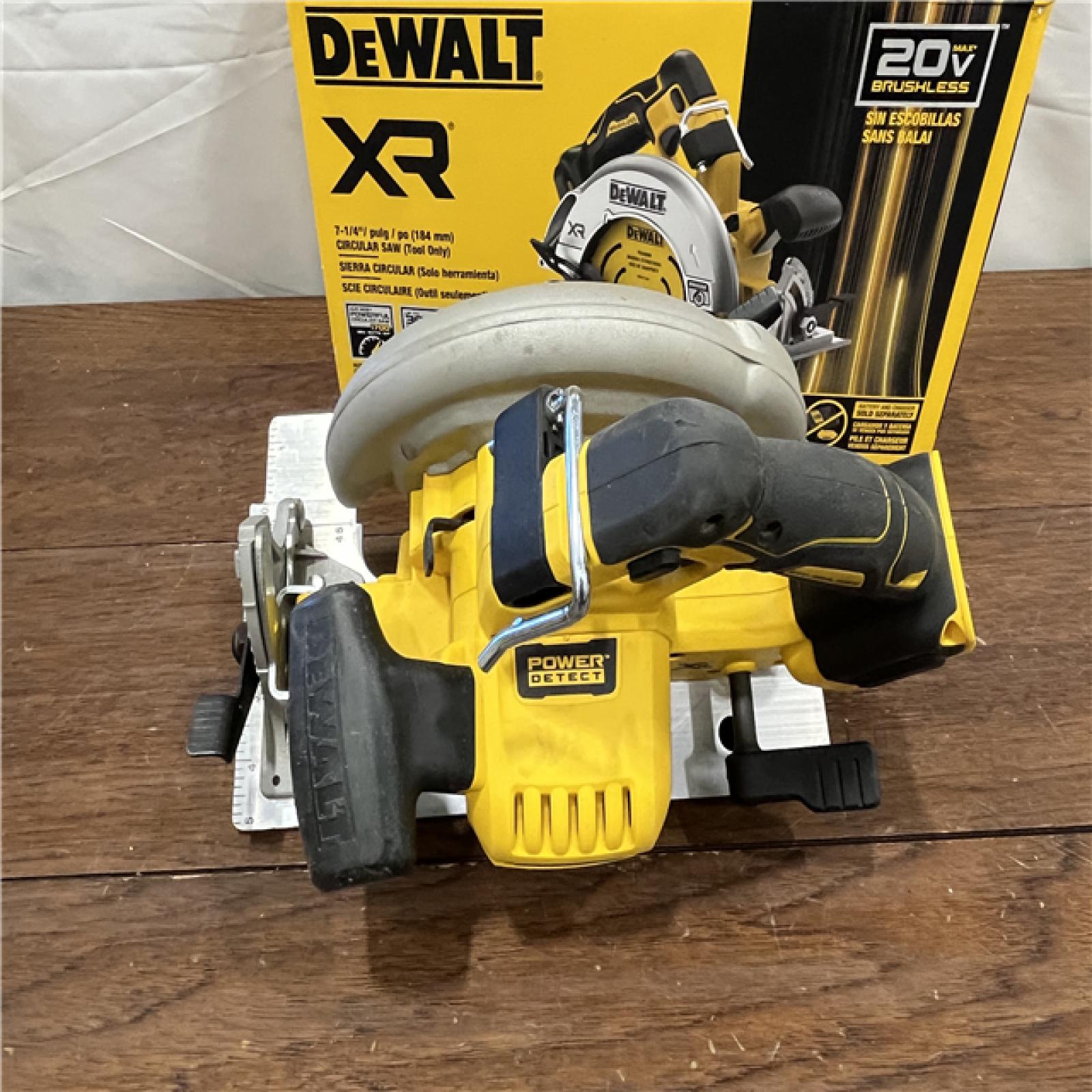 AS-IS20-Volt MAX 7-1/4 in. Cordless Circular Saw (Tool Only)