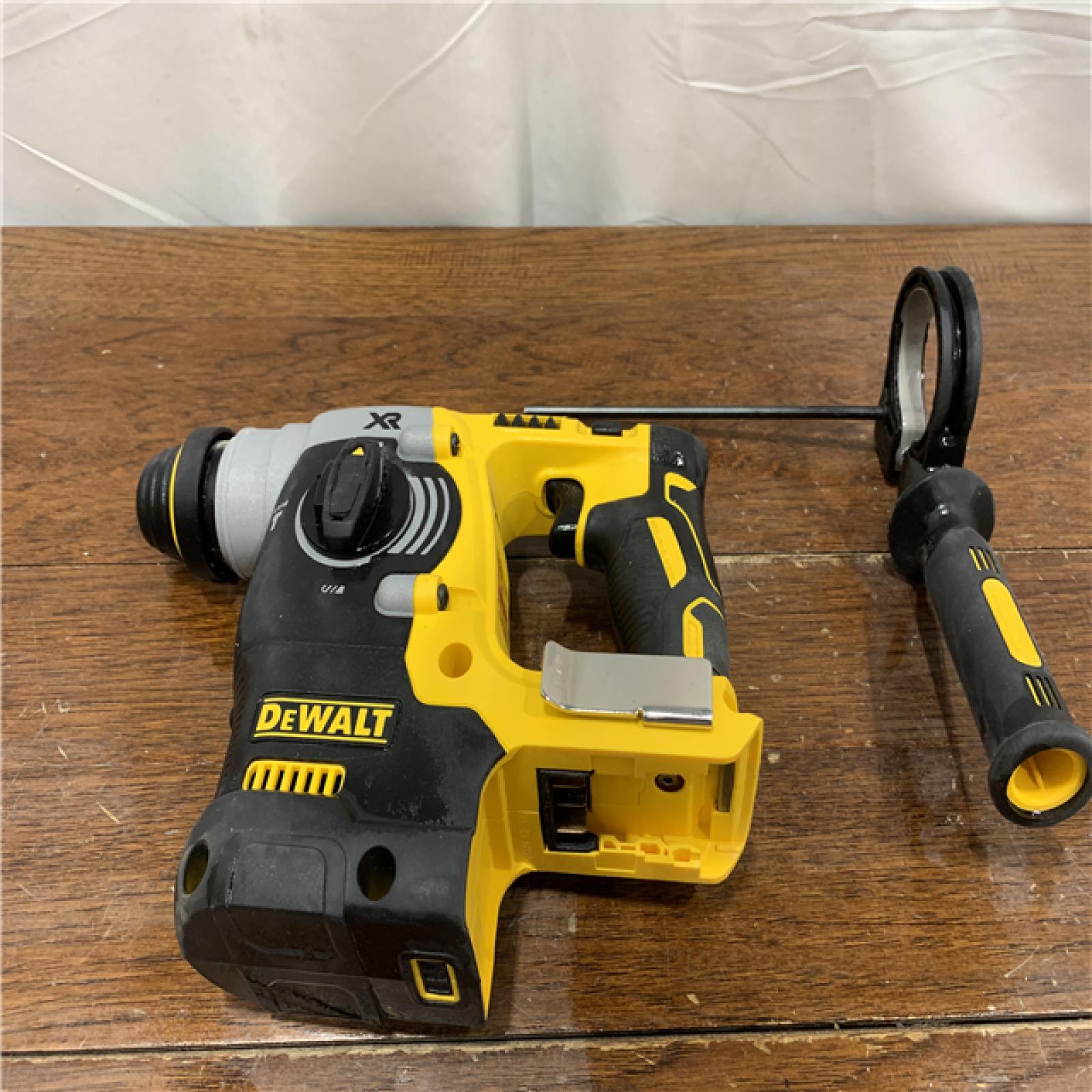 AS-ISDewalt | SDS 20-V Cordless Rotary Hammer