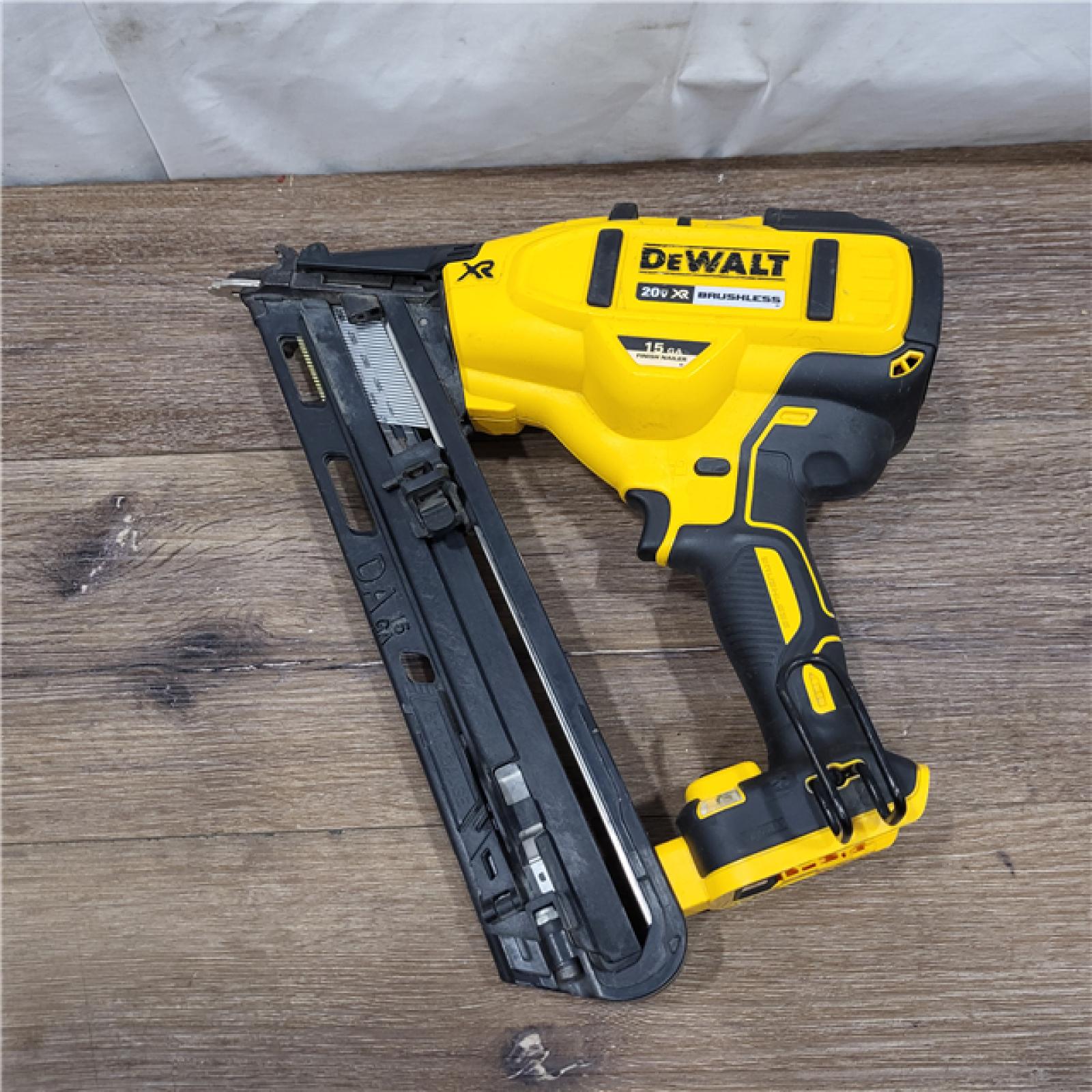 AS-IS DEWALT  Cordless 20V MAX XR Angled Finish Nailer (Tool Only)