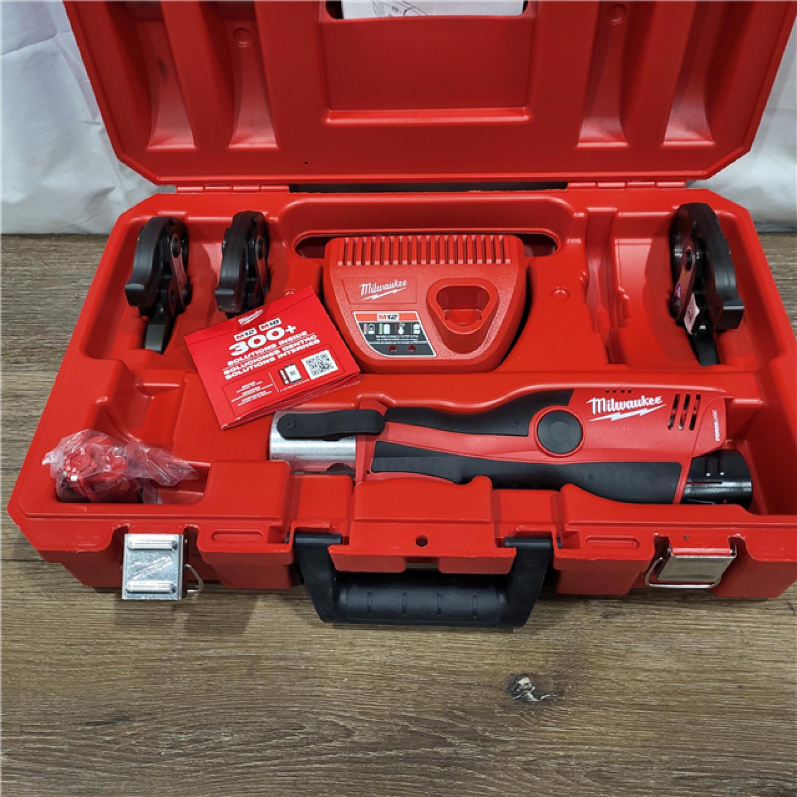 AS-IS Milwaukee M12 Force Logic Press Tool 1/2 in. to 1 in. Kit