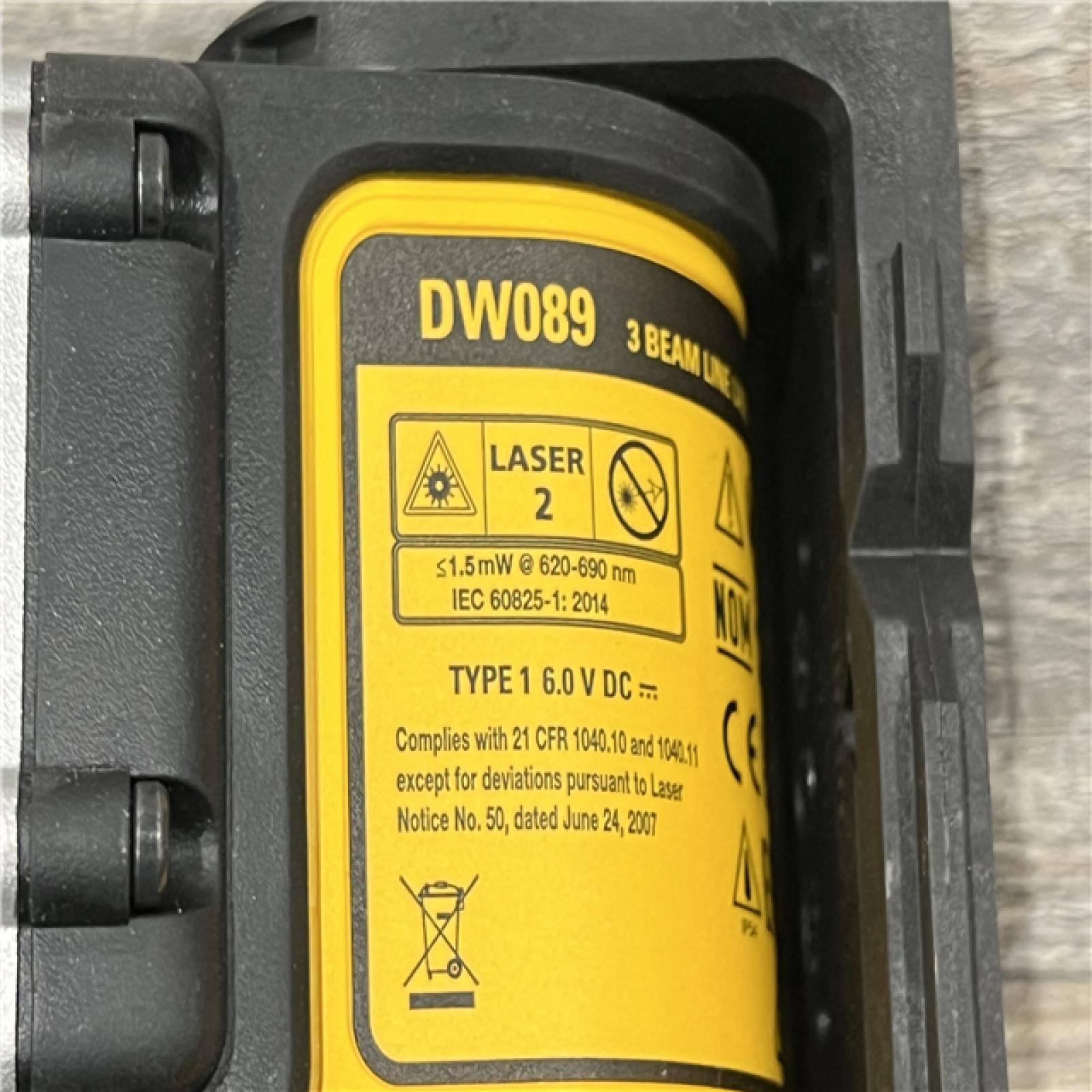 AS-IS DEWALT DW089K Self-Leveling 3-Beam Line Laser