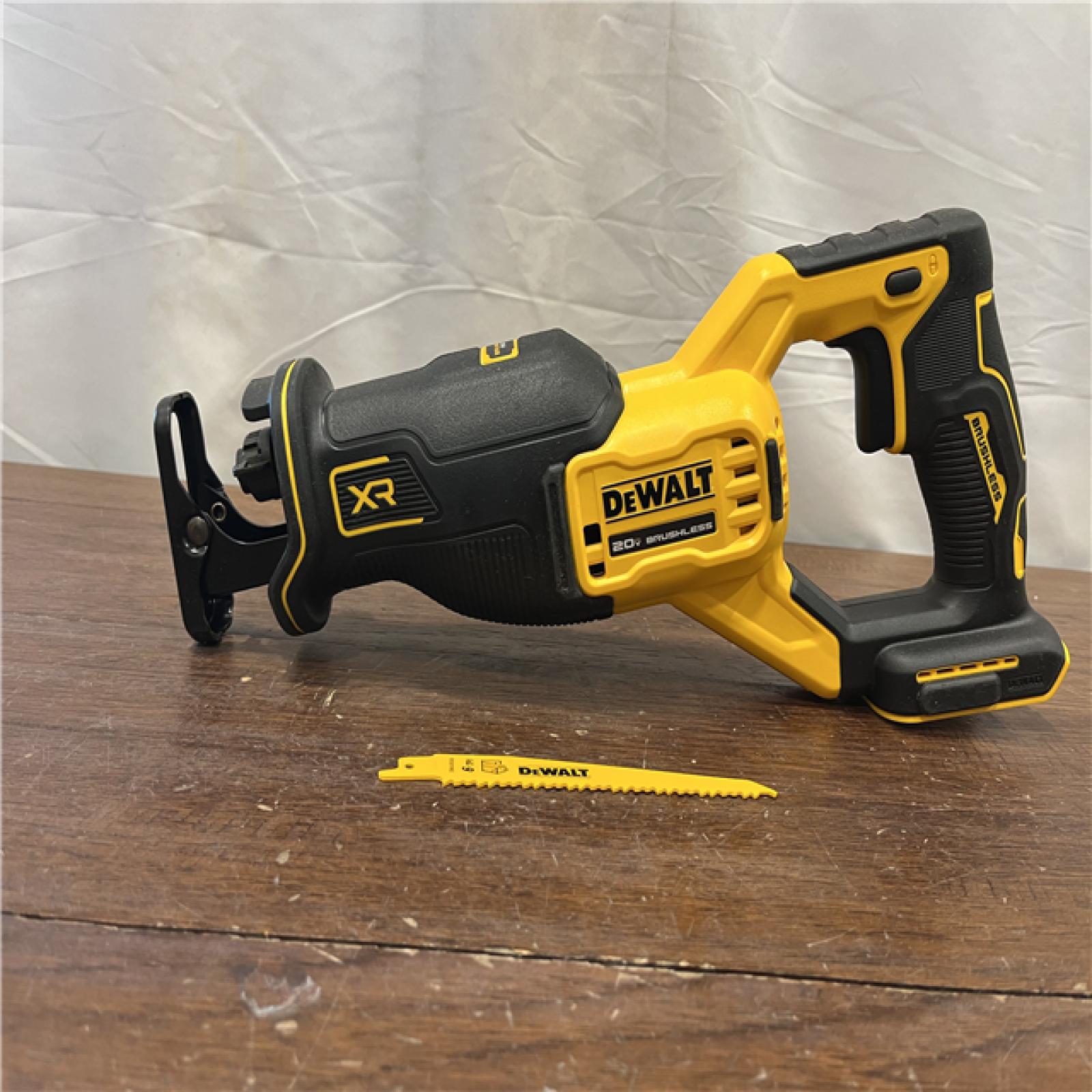 AS-ISDEWALT 20V MAX XR Cordless Brushless Reciprocating Saw (Tool Only)