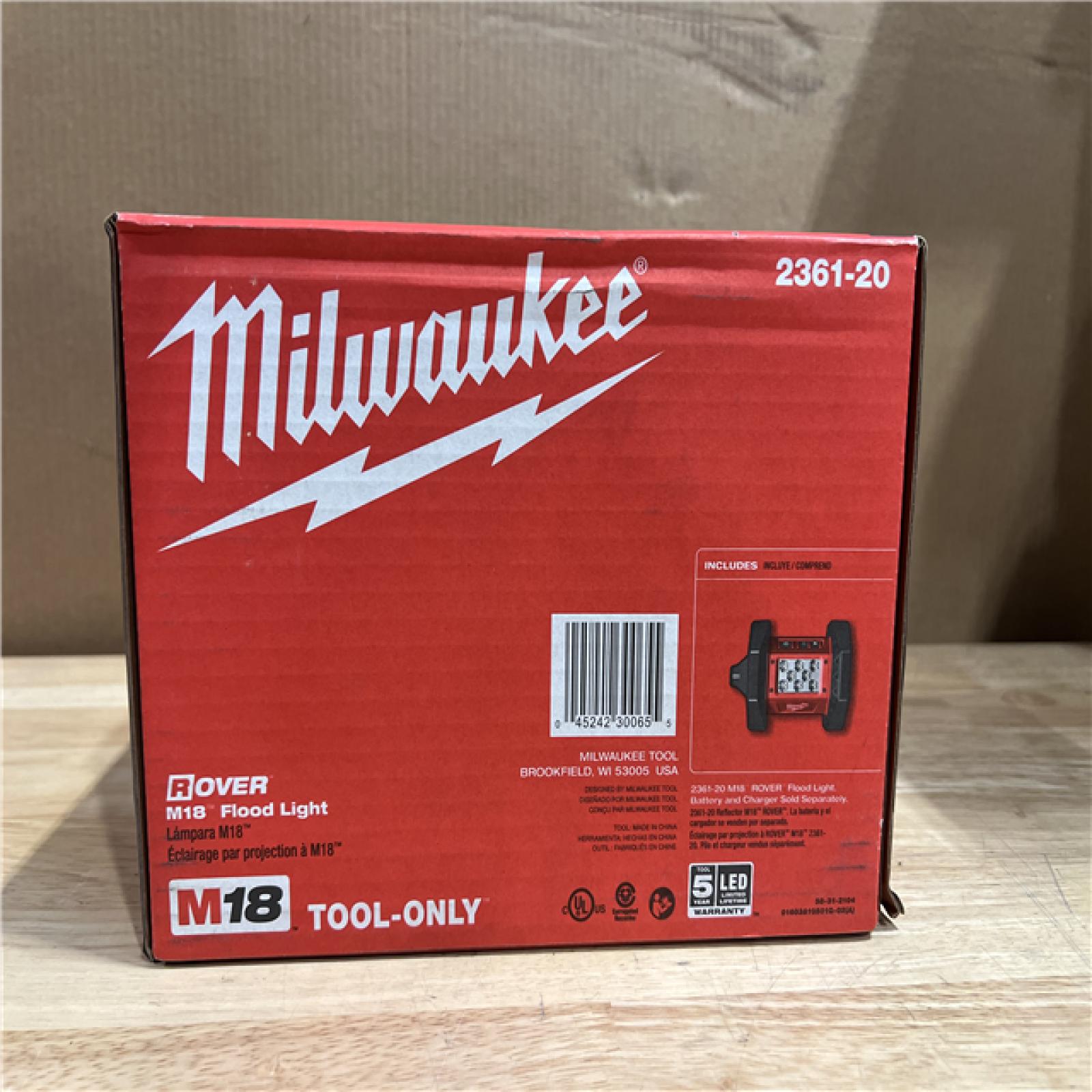 NEW! - Milwaukee M18 ROVER 18-Volt Lithium-Ion Cordless 1500 Lumens LED Flood Light (Tool-Only)