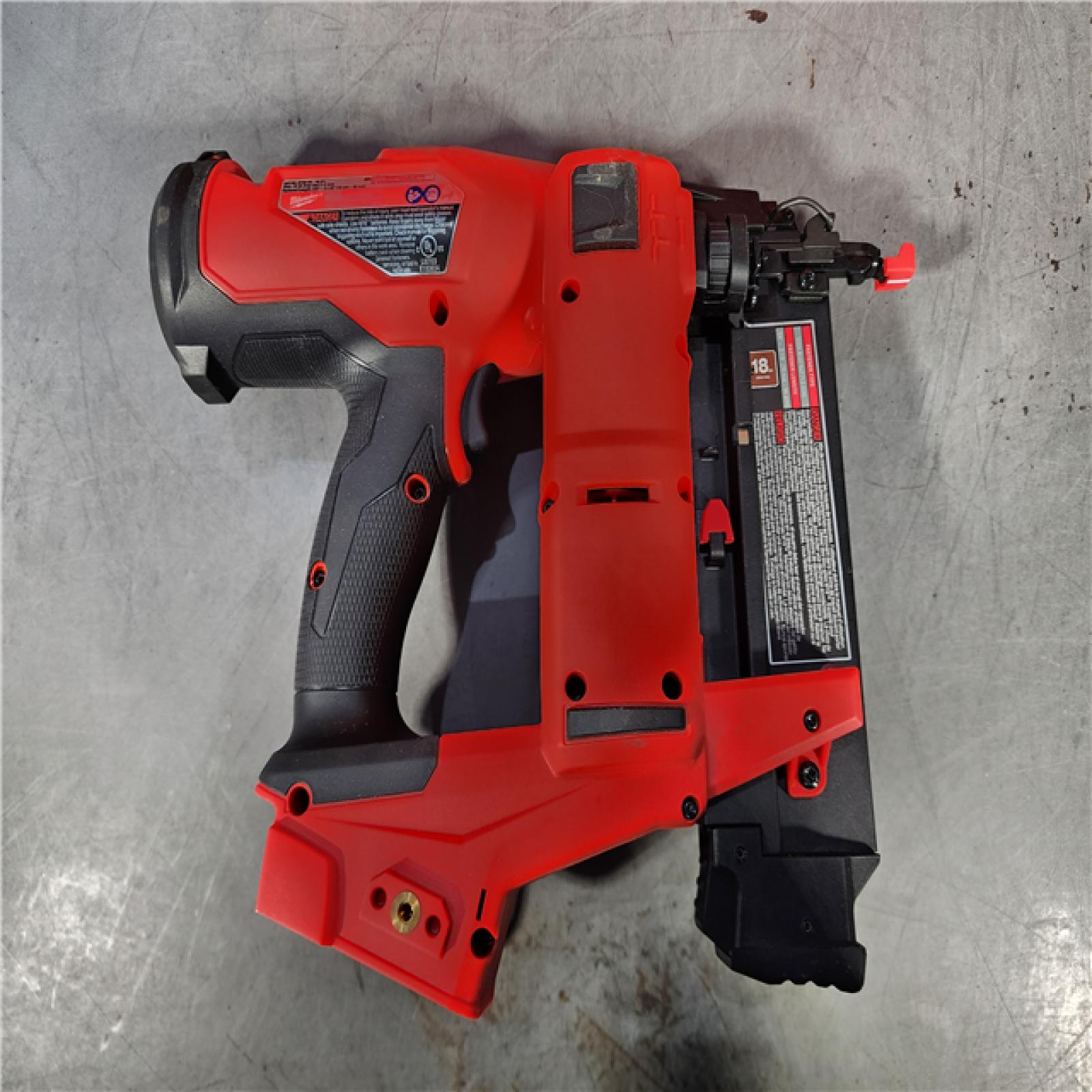 HOUSTON LOCATION - AS-IS (APPEARS LIKE NEW) Milwaukee M18 Fuel 18V Brushless 18-Gauge Brad Nailer 2746-20 (Bare Tool)