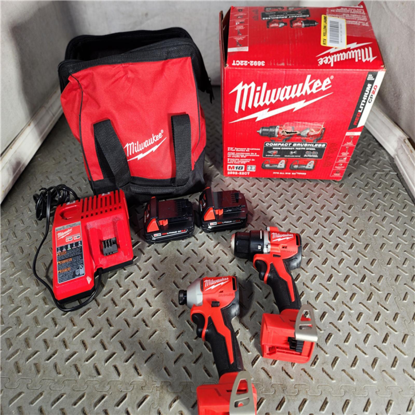 HOUSTON LOCATION - AS-IS (APPEARS LIKE NEW) Milwaukee M18 Compact Brushless 2-Tool Combo Kit