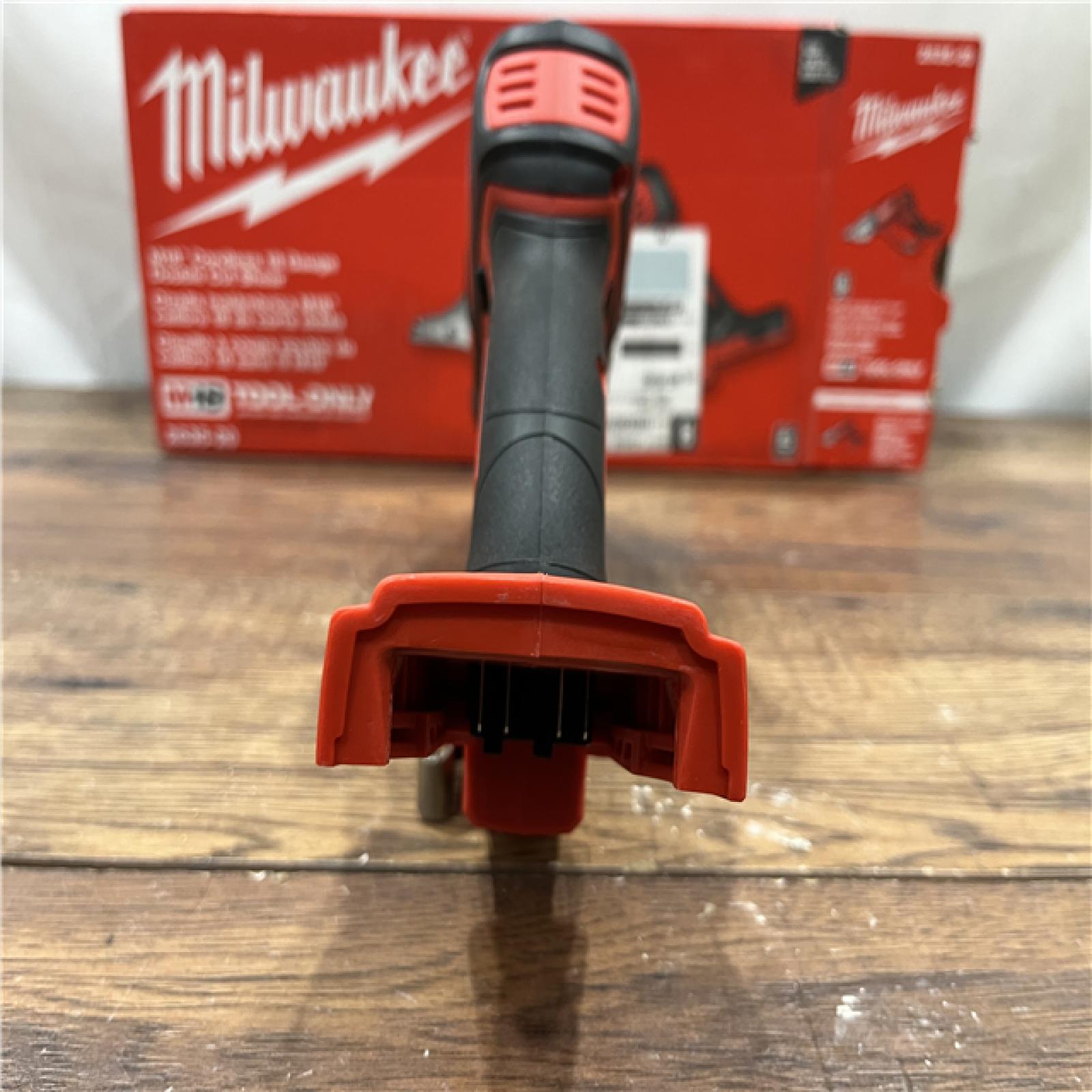 AS IS Milwaukee M18 18-volt Lithium-ion Cordless 18-gauge Double Cut Metal Shear  Bare Tool