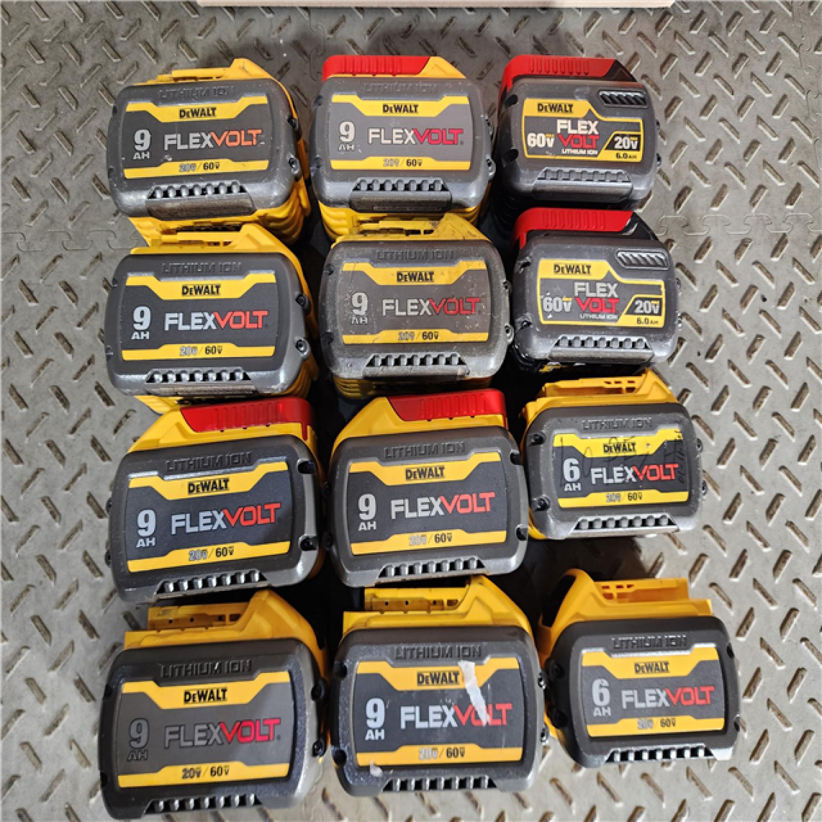 HOUSTON LOCATION - AS-IS DEWALT BATTERY PACK QTY - 12